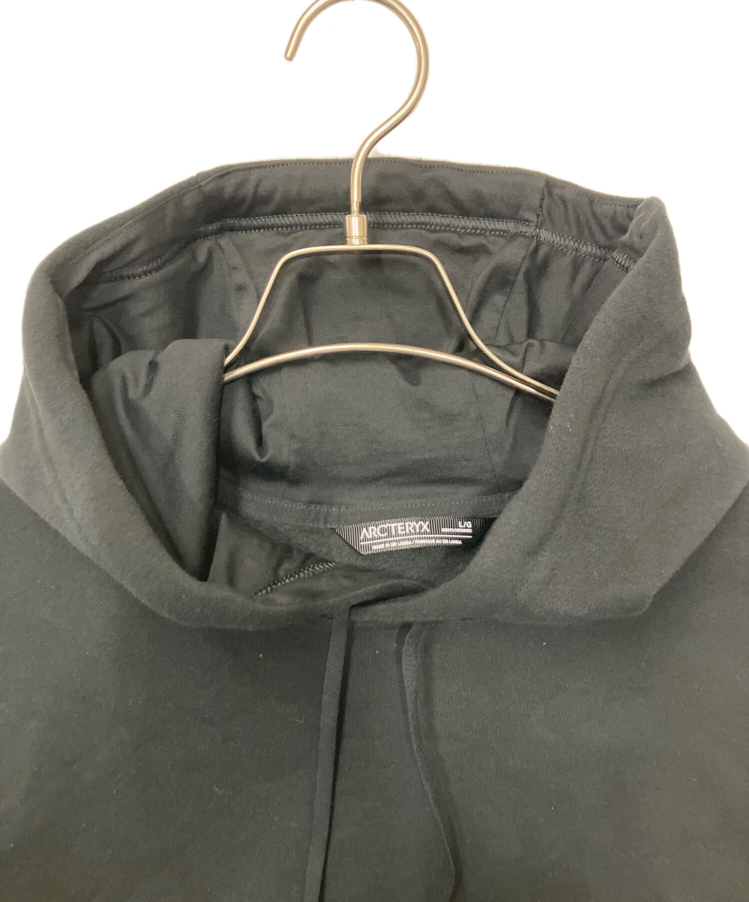 アークテリックス/パーカーSサイズ中古品 ARCTERYX 中古・古着通販】ARC'TERYX (アークテリクス) パーカー ブラック