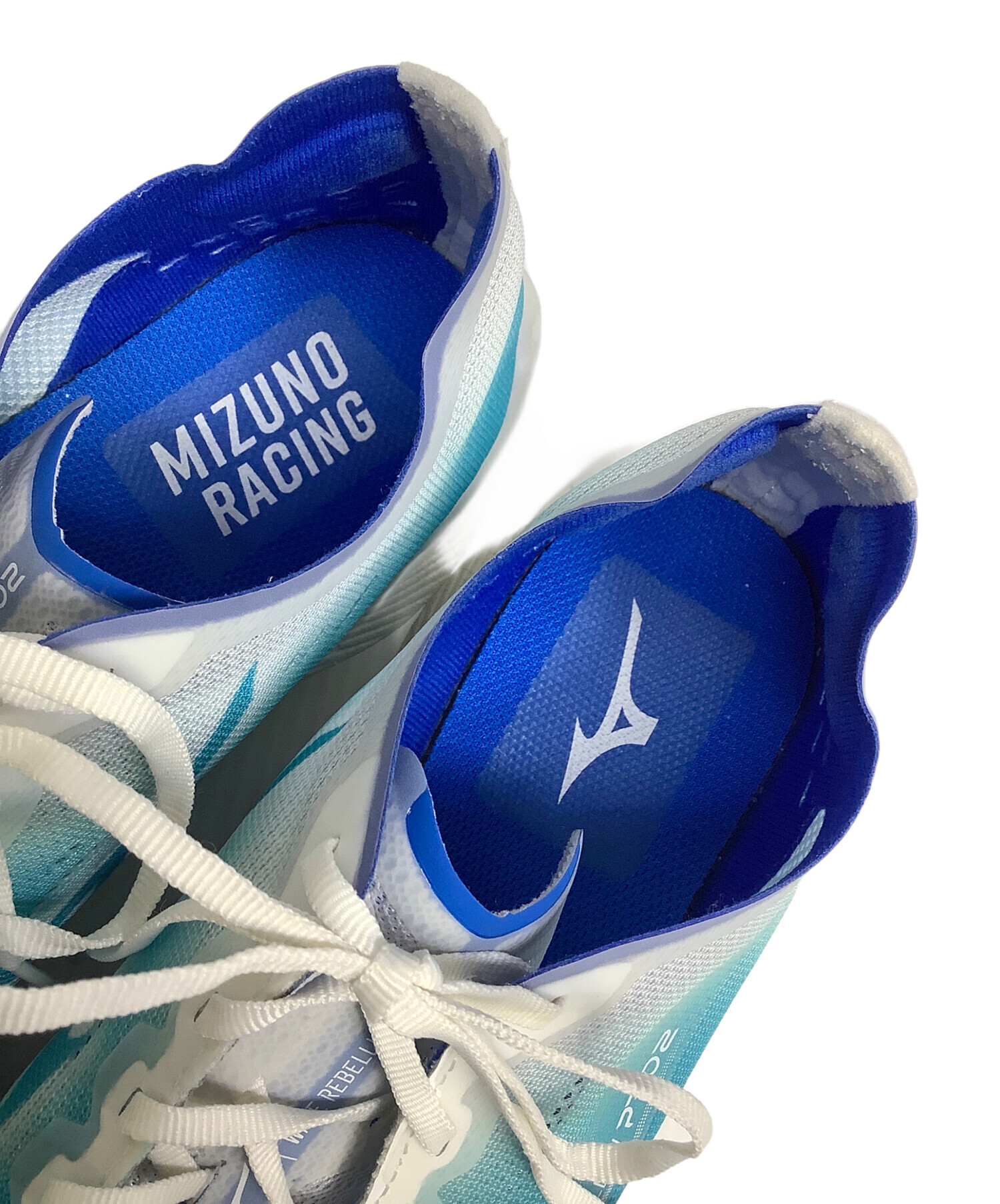 【中古】MIZUNO トレーニングシューズ ホワイト×ネイビー 27cm 中古・古着通販】MIZUNO (ミズノ) ランニングシューズ ブルー サイズ