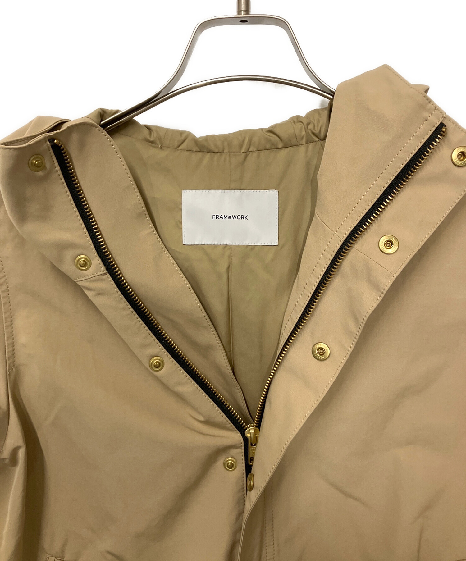【美品】24SS FRAMeWORK ハーフスリーブジャケット ベージュ F クロップド丈ハーフスリーブジャケット - FENNEL - FENNEL｜YAMADAYA STORE
