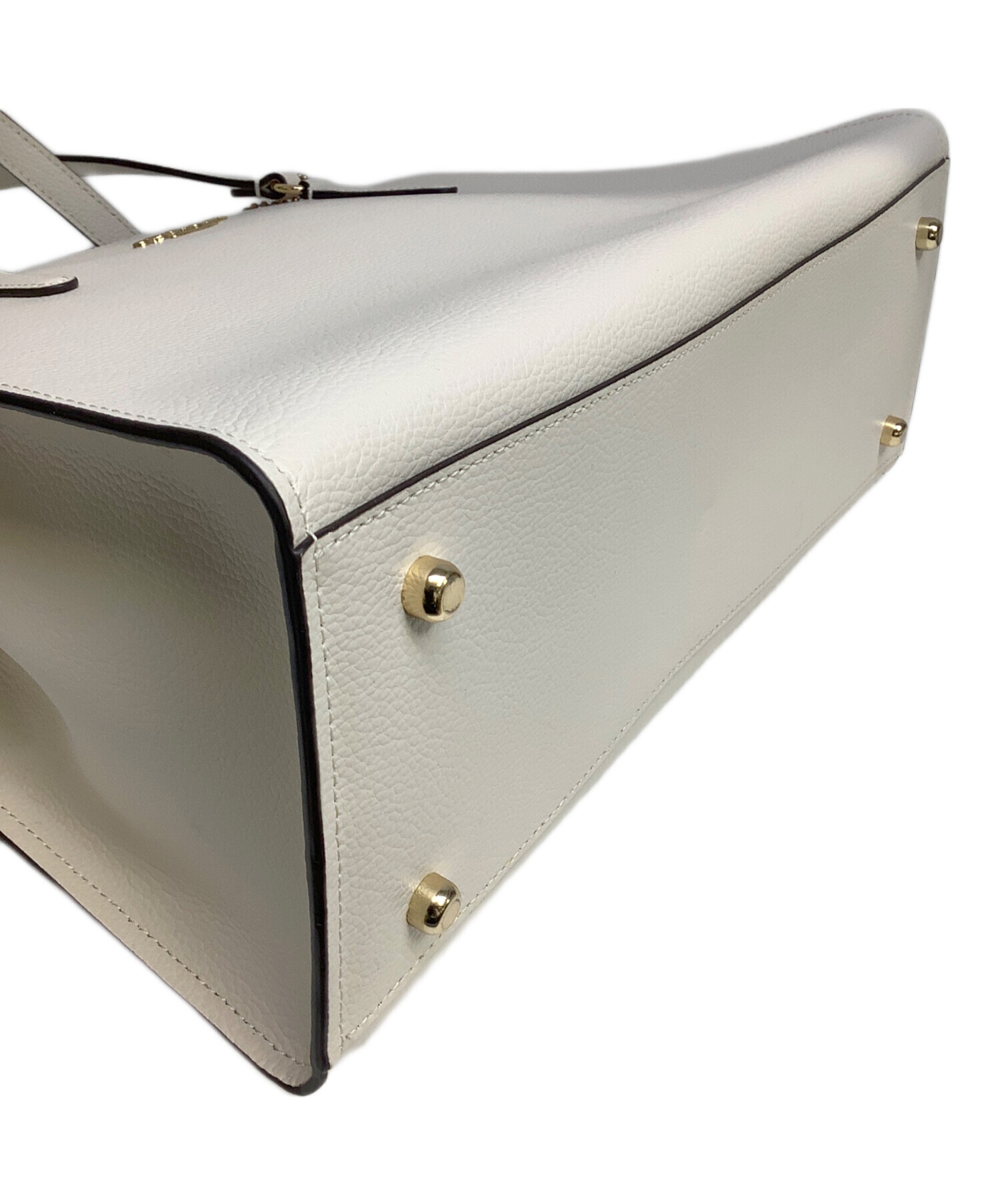 コーチ ハンドバッグ ベージュ ネイビー 中型 中古・古着通販】COACH (コーチ) ハンドバッグ ベージュ｜ブランド