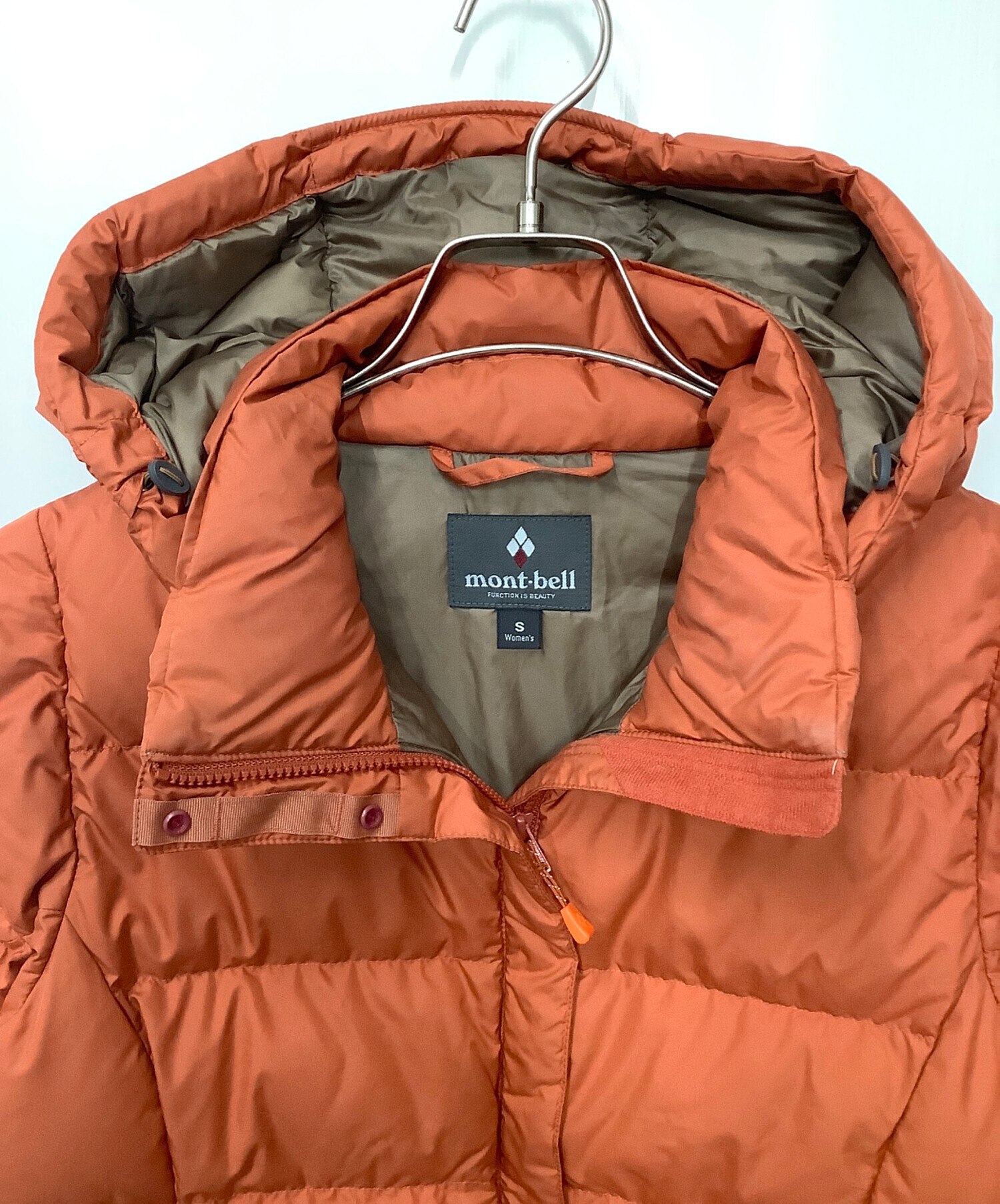 中古・古着通販】mont-bell (モンベル) トラベルダウンパーカ オレンジ