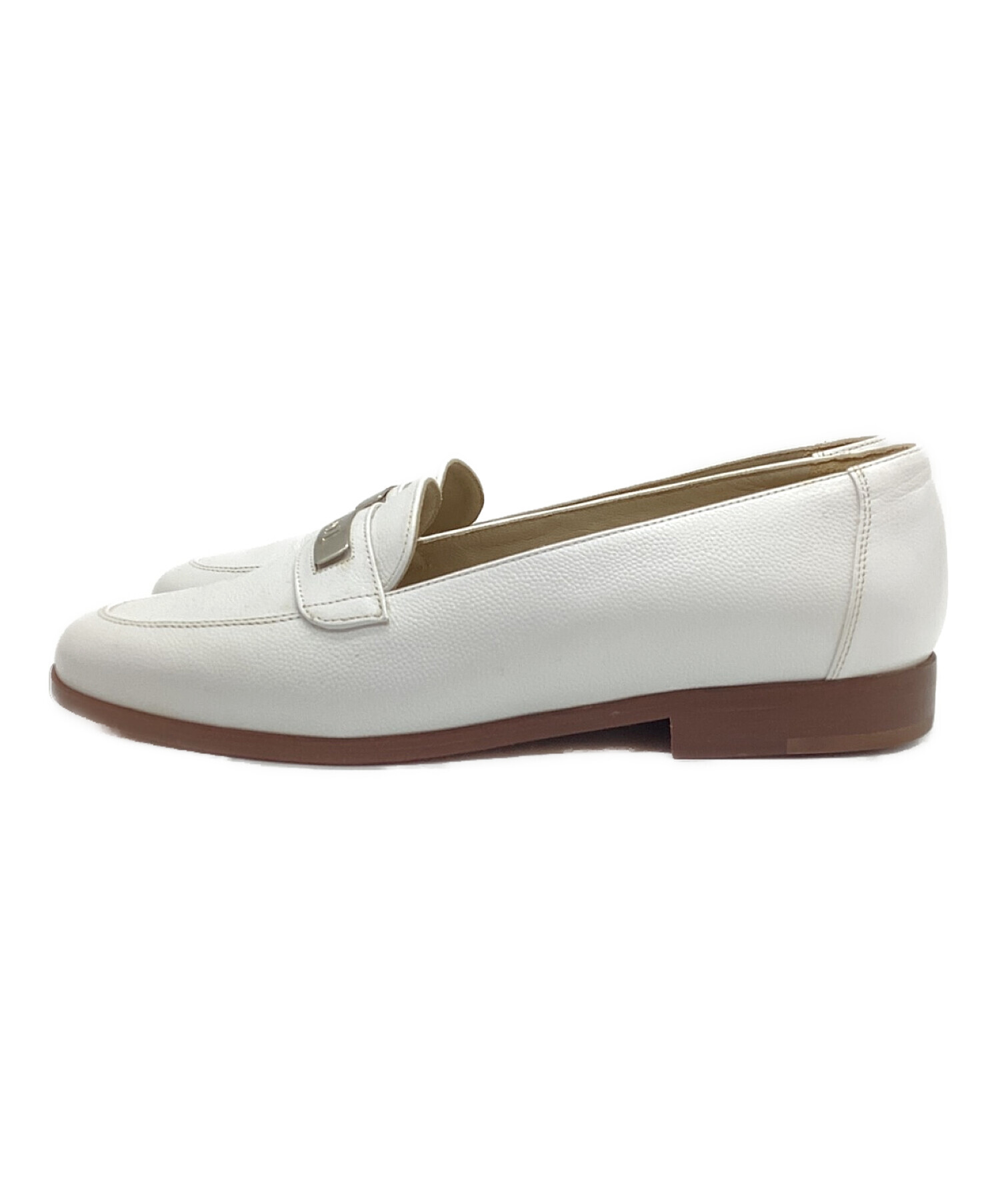 中古・古着通販】CHANEL (シャネル) ロゴローファー ホワイト サイズ