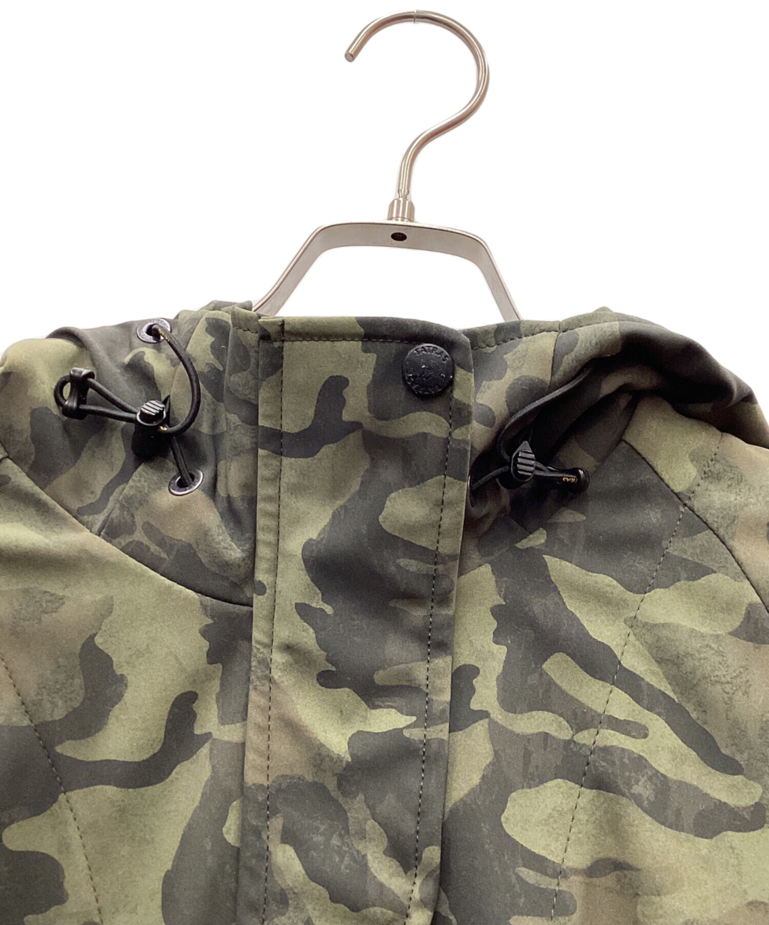 中古・古着通販】TATRAS (タトラス) マウンテンパーカー カーキ サイズ