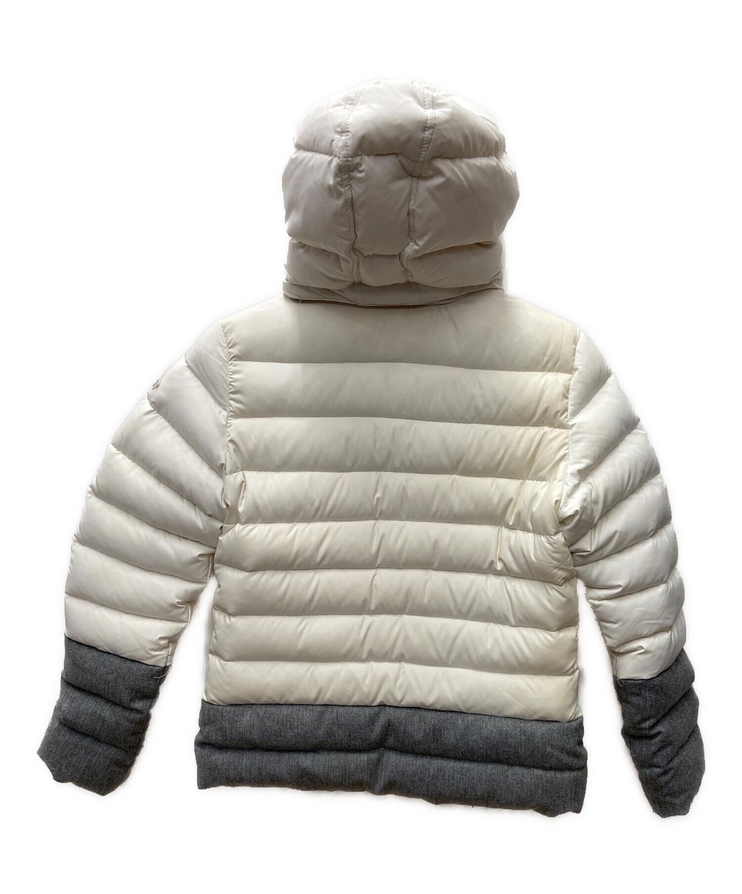 【新品未使用タグ付】PYRENEX フード付きダウンジャケット S 中古・古着通販】Pyrenex (ピレネックス) ダウンジャケット ホワイト