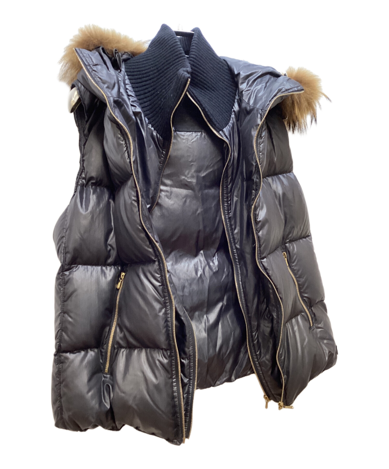 美品✨タトラス ダウンベスト ファー LTA-4128-10 サイズXS 中古・古着通販】TATRAS (タトラス) ダウンベスト ブラック サイズ:xs