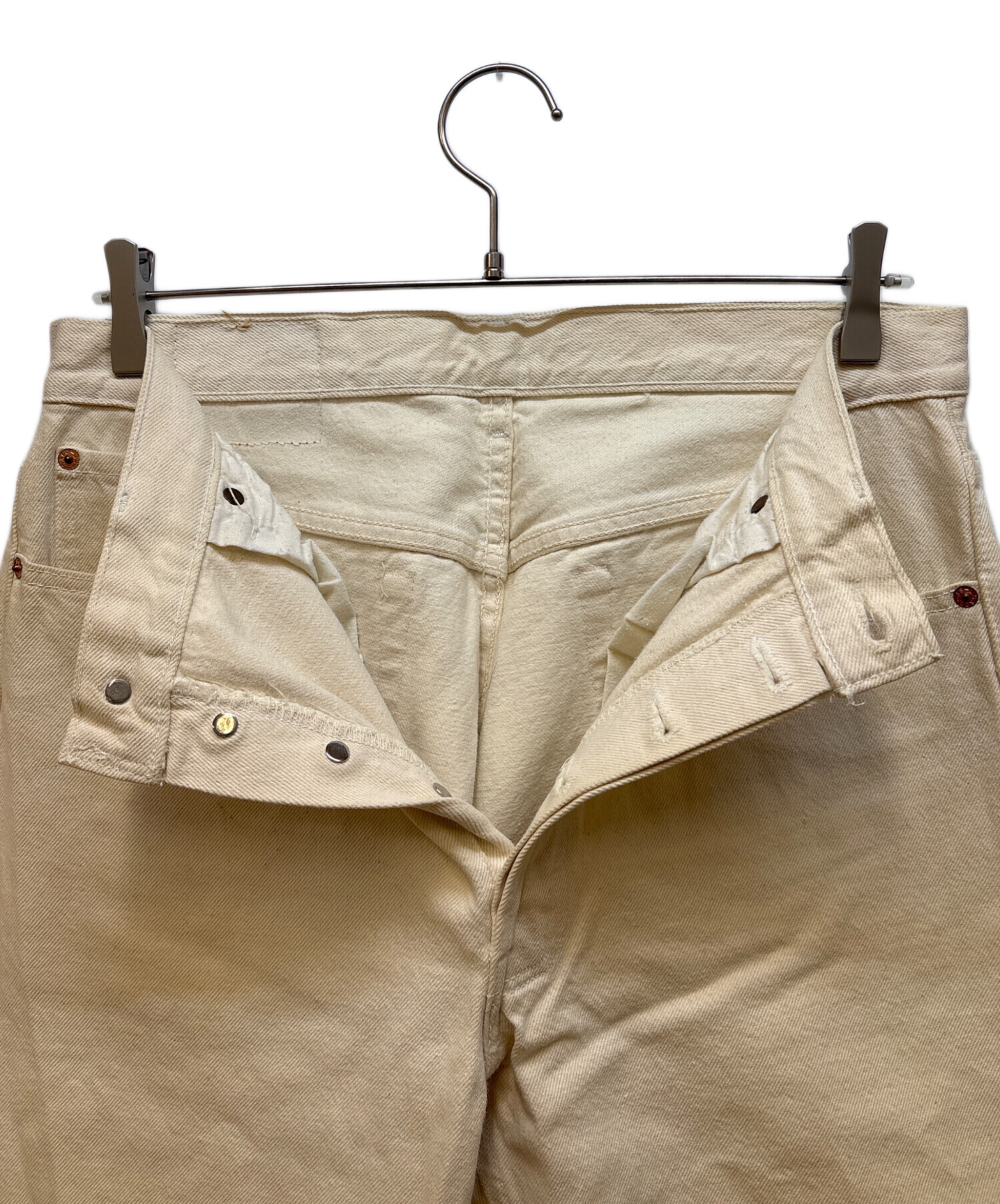 Levi's 501USA ボタン裏552 ホワイトデニムW34L34 中古・古着通販】LEVI'S (リーバイス) デニムパンツ/501/ボタン裏刻印