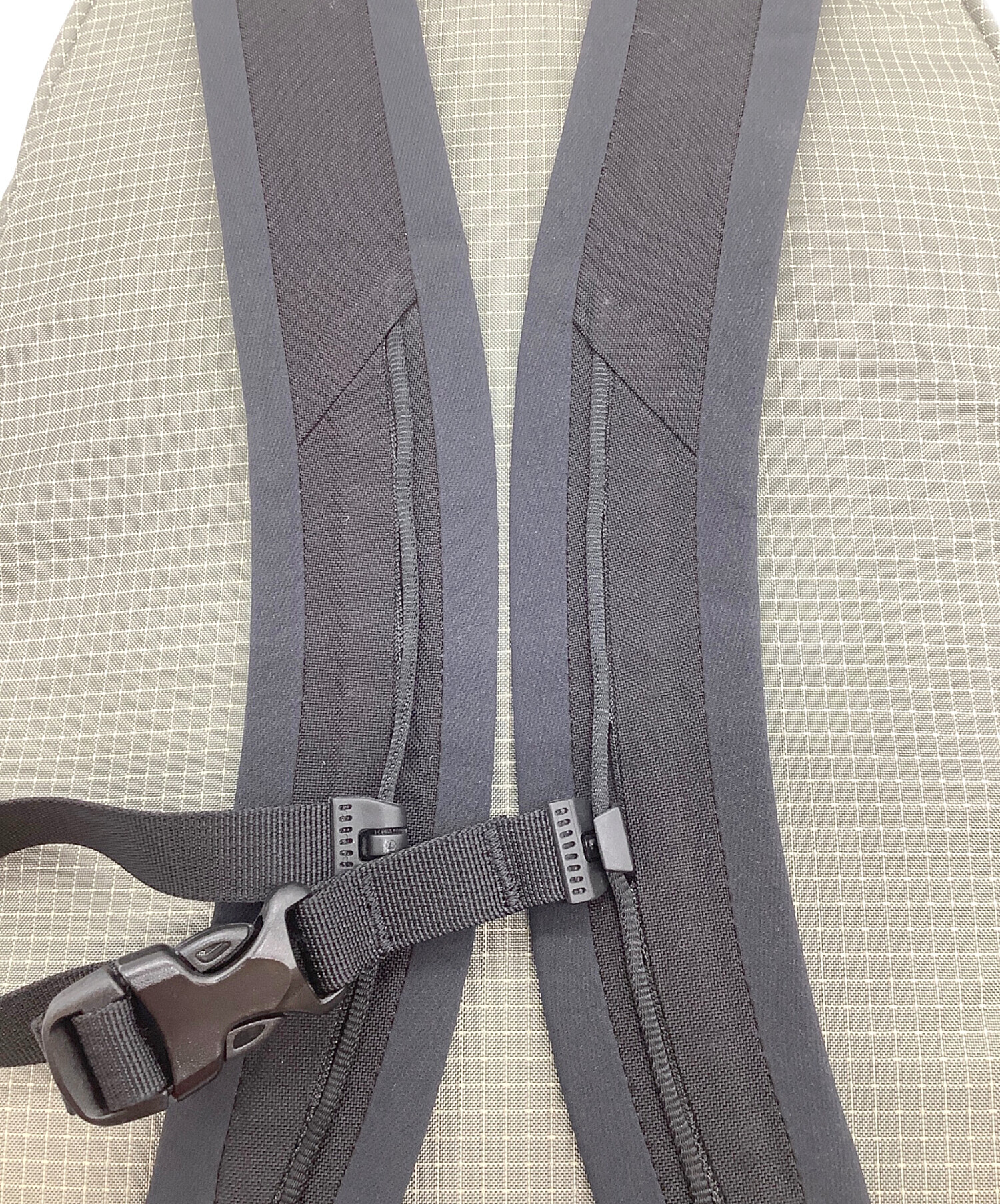 中古・古着通販】ARC'TERYX (アークテリクス) バックパック グレー