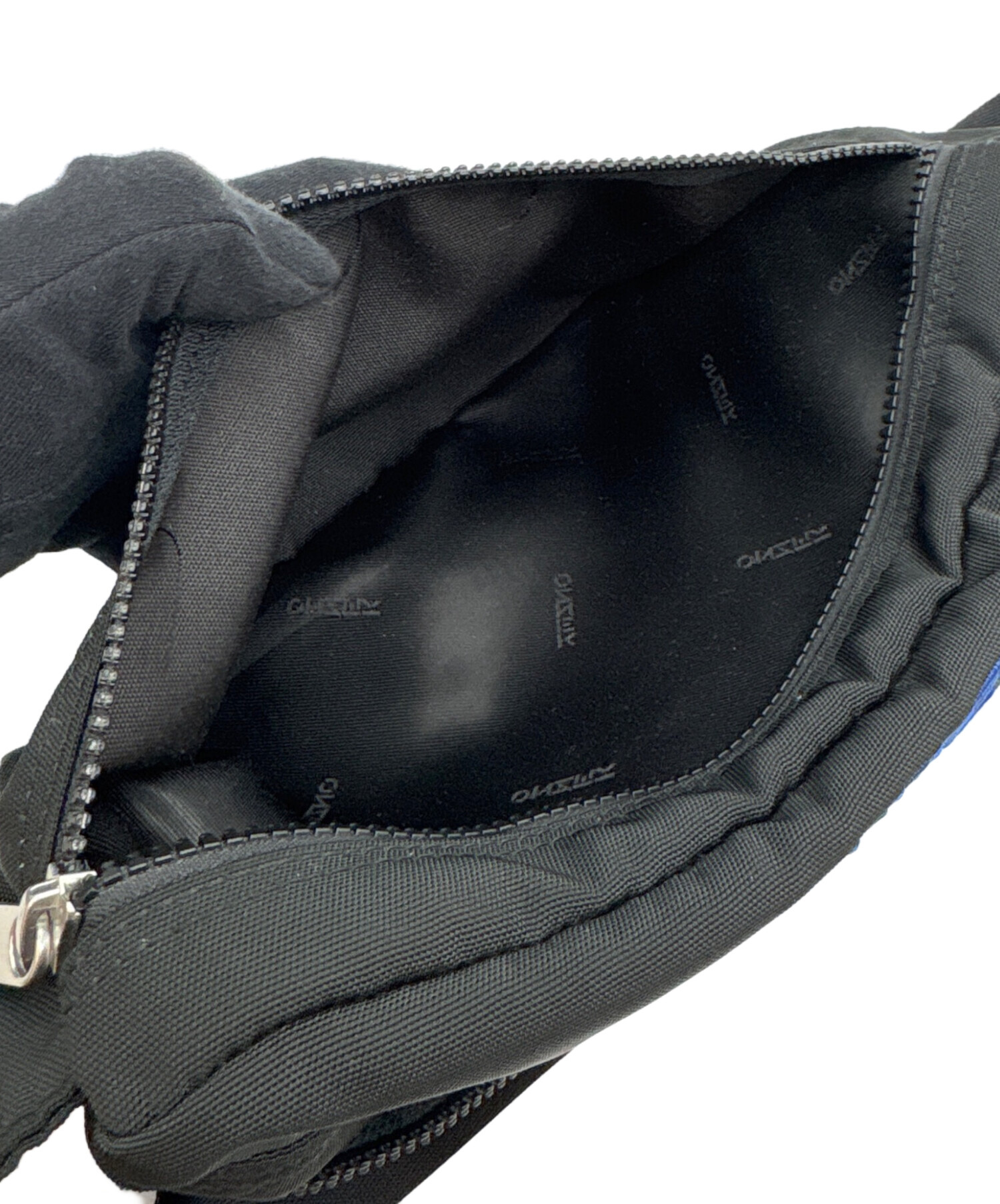 KENZOブラック ウエストポーチ 新品未使用品 中古・古着通販】KENZO (ケンゾー) ロゴ ボディバッグ ウエストポーチ