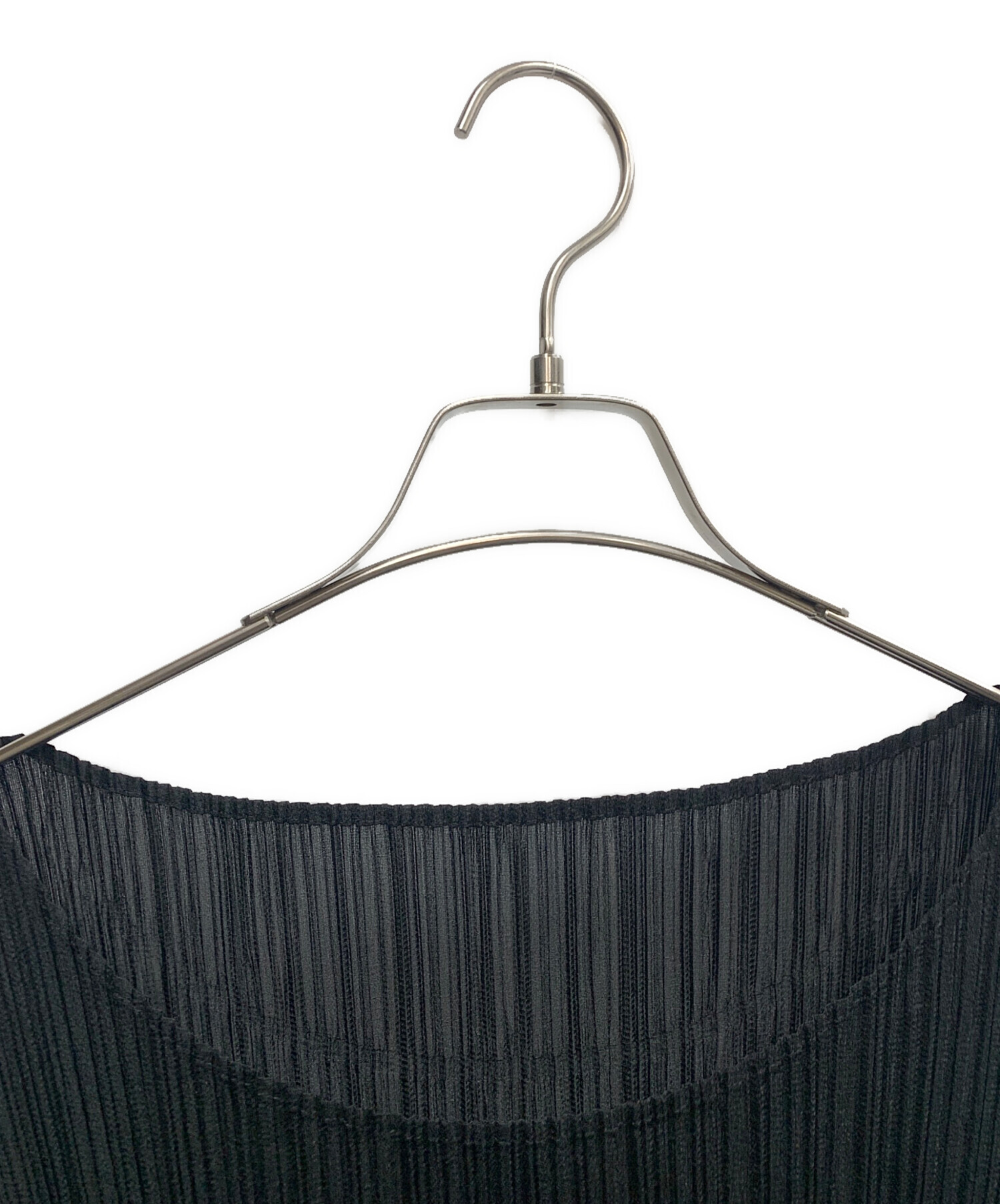 極美品✨PLEATS PLEASE プリーツ　ブラック　ノースリーブ　トップス Pleats Please Issey Miyake ノースリーブ プリーツドレス | ブラック