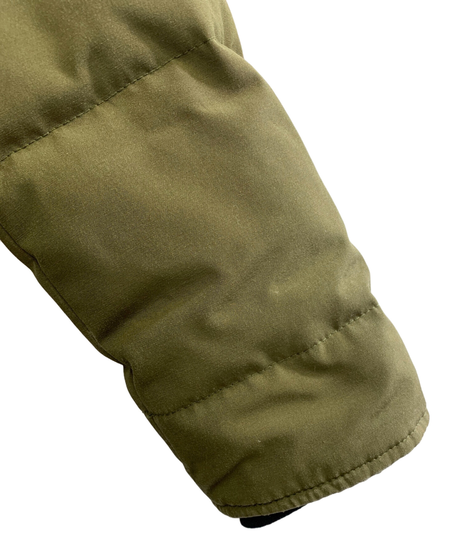 中古・古着通販】CANADA GOOSE (カナダグース) ダウンジャケット 中古・古着通販】CANADA GOOSE (カナダグース) ダウンジャケット