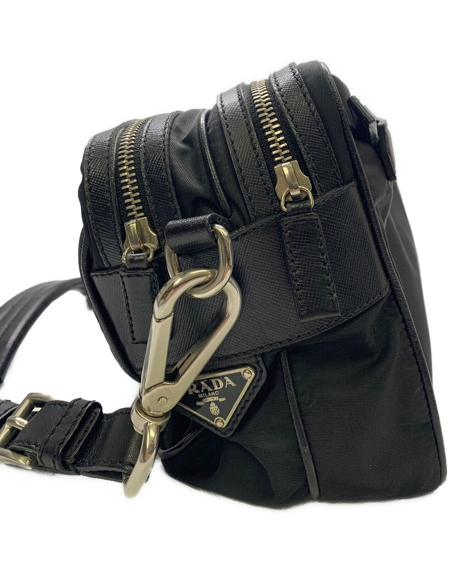 値下げ！PRADA ブラック ナイロン ショルダーバッグ　オールドプラダ 中古・古着通販】PRADA (プラダ) ナイロンショルダーバッグ ブラック