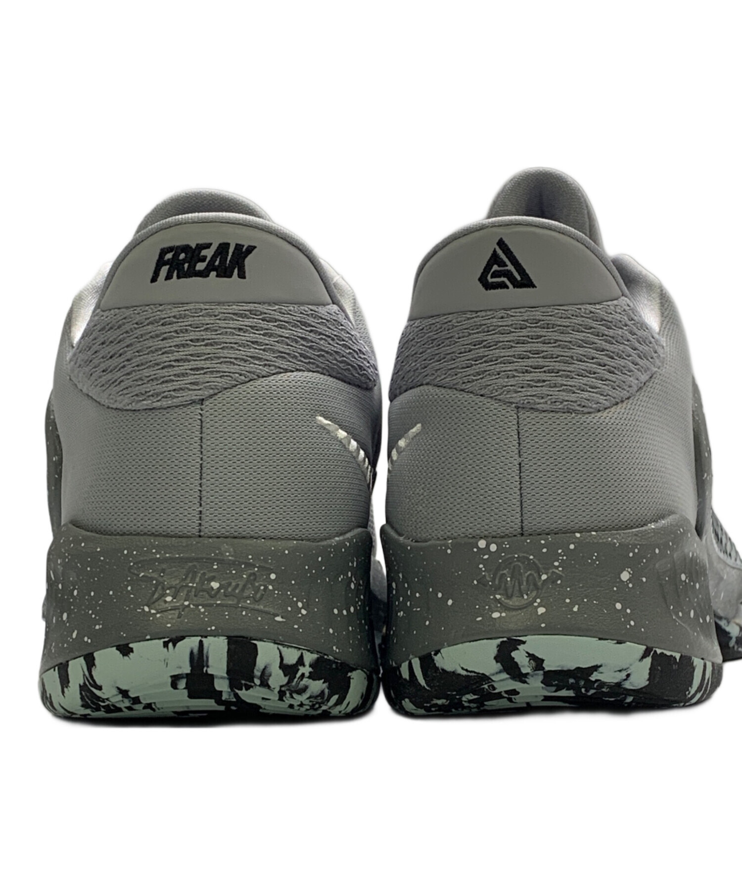 中古・古着通販】NIKE (ナイキ) バスケットシューズ グレー サイズ:UK