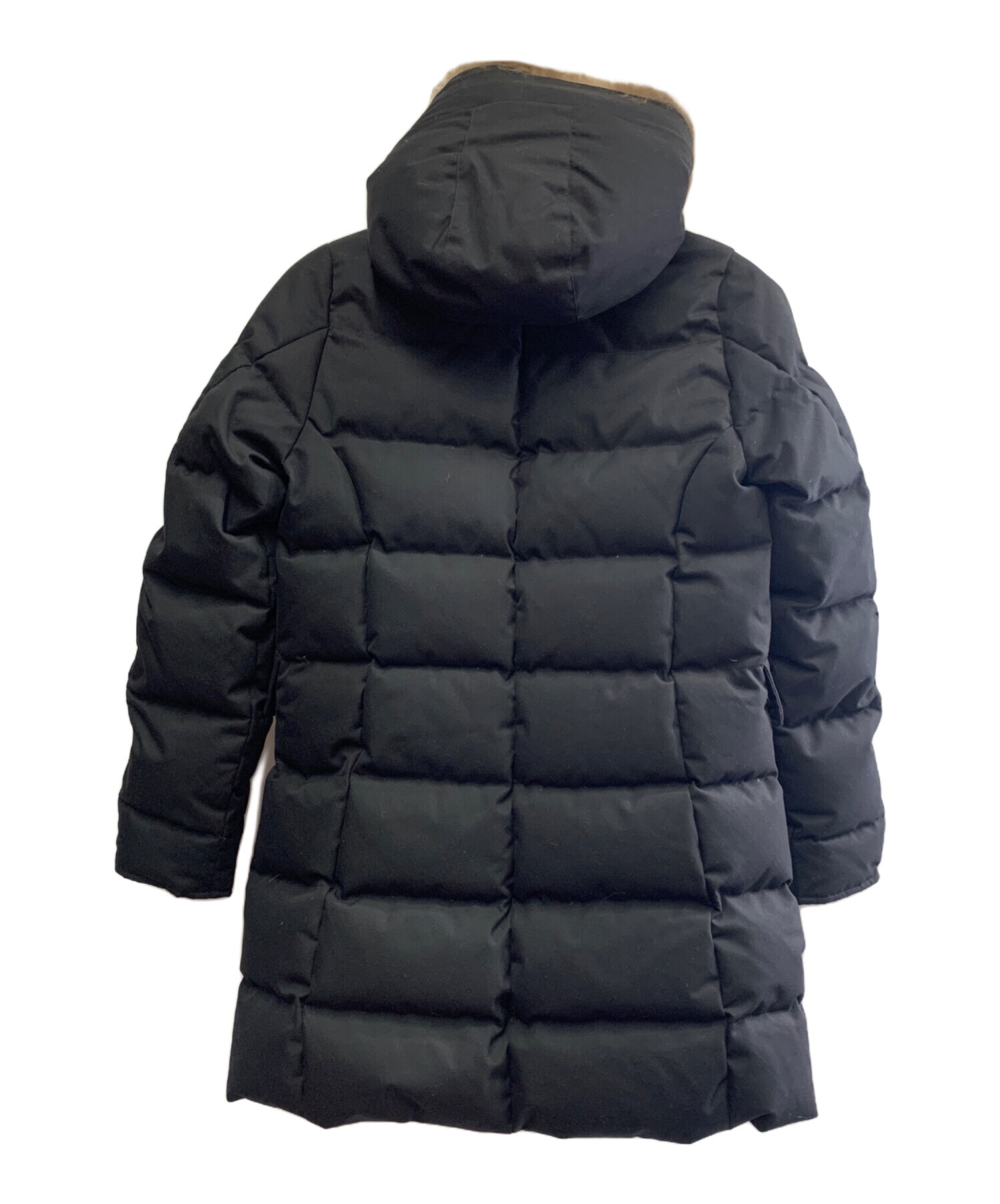 Pyrenex Grenobleダウン HWO053 M（JP38 FR36） Pyrenex Grenobleダウン HWO053 M（JP38 FR36）