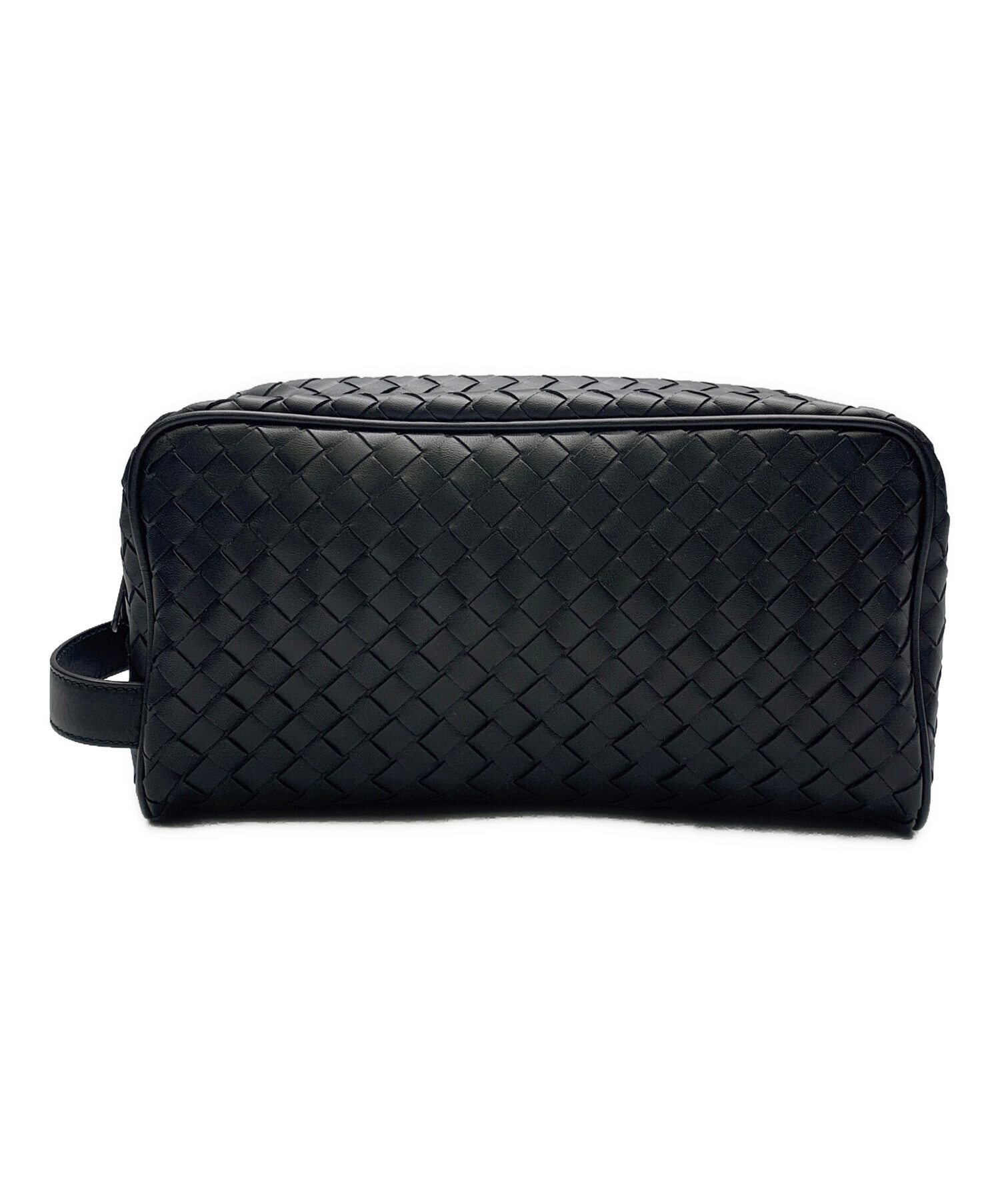 ボッテガ・ヴェネタ　イントレチャート・ノット・クラッチバッグ 名品の‟最初と最新”―― ボッテガ・ヴェネタ、 クラッチバッグ「ノット