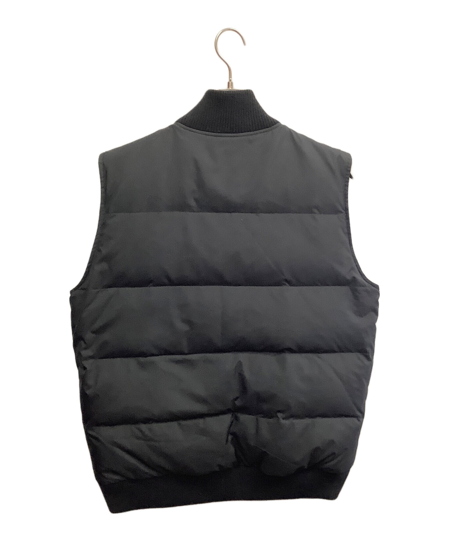 今季新作♪完売品　フレッドペリー ダウンベスト黒×黄 ♪L size 中古・古着通販】FRED PERRY (フレッドペリー) FRED PERRY ブラック