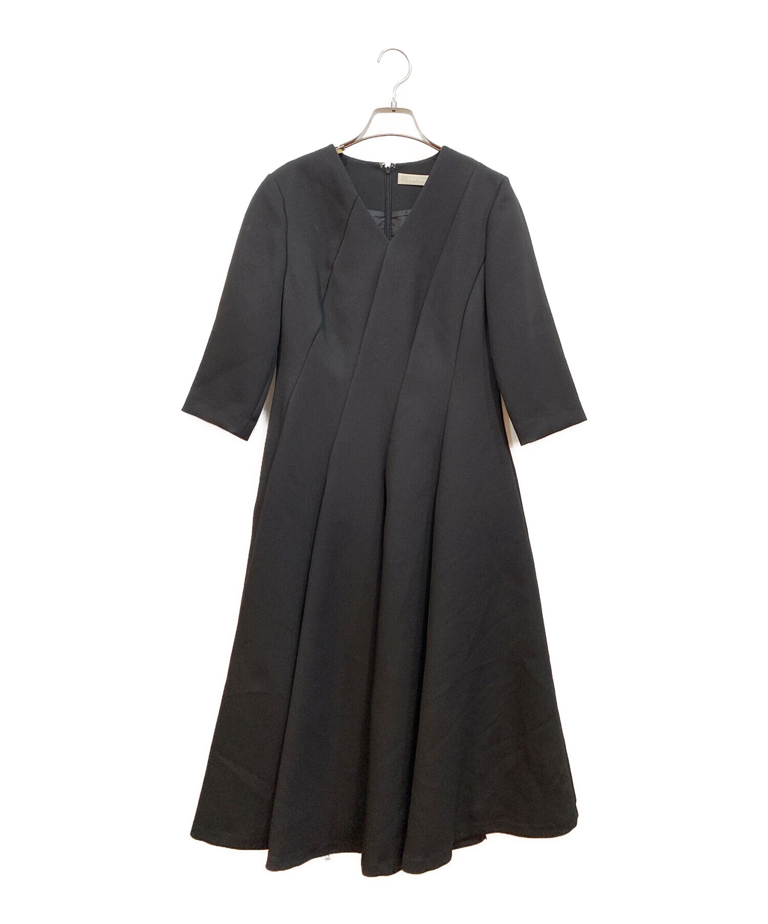 【新品未使用】セルフォードツイストワンピース　サイズ38 中古・古着通販】CELFORD (セルフォード) ツイストワンピース ブラック