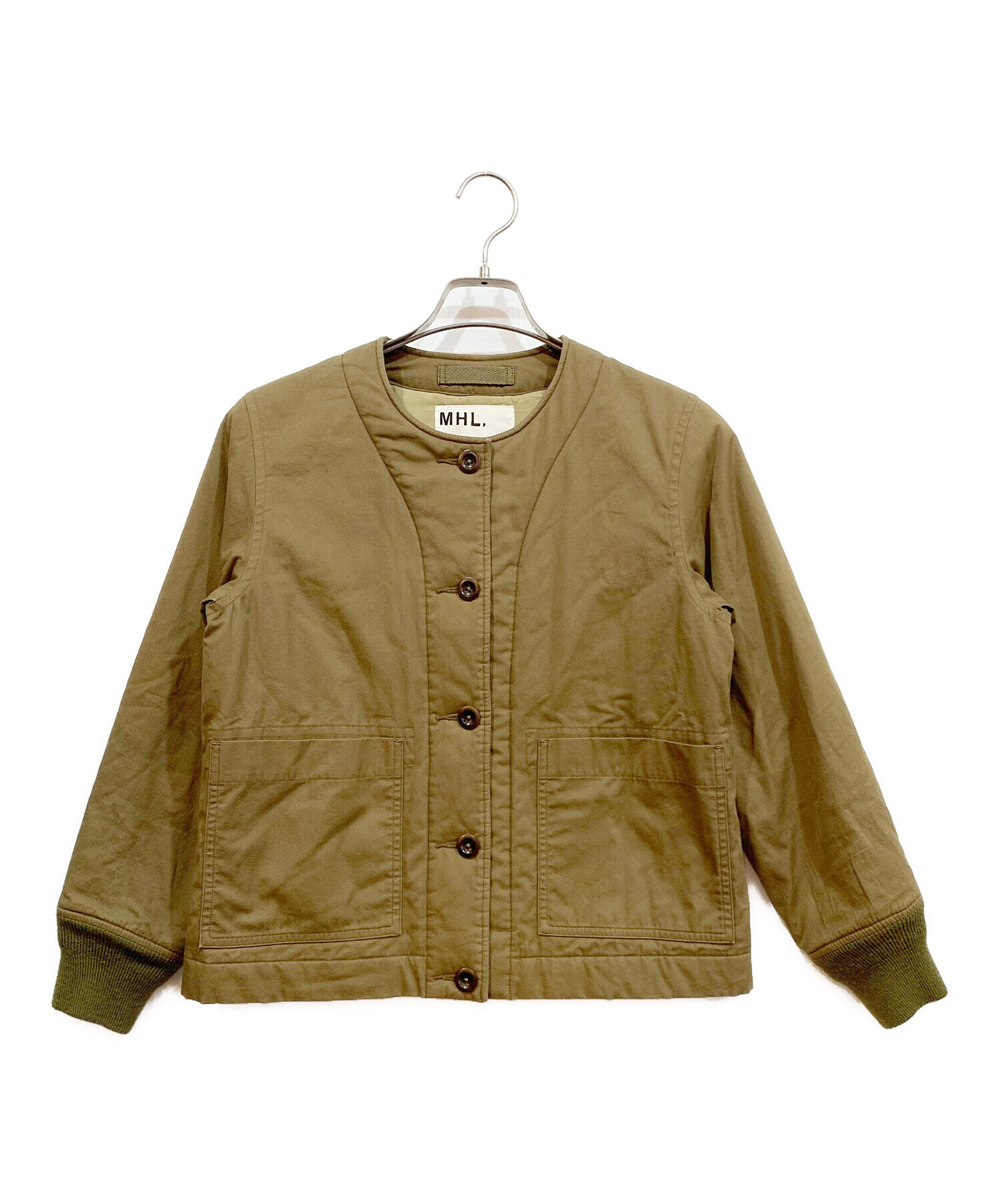 MHL. オリーブ ジャケット Lサイズ 中古・古着通販】MHL (エムエイチエル) ノーカラージャケット オリーブ
