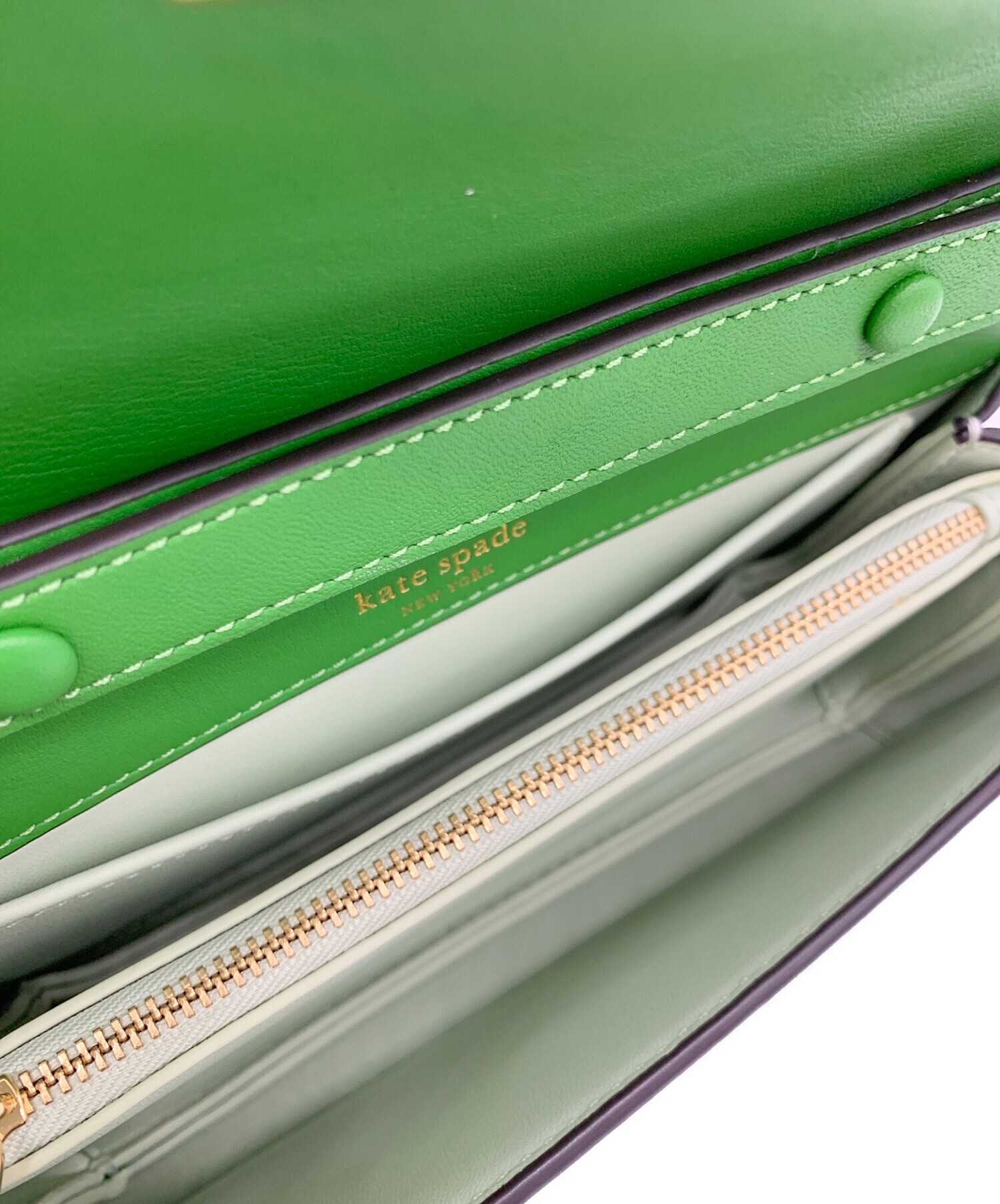 【超メルカリ市】本日のみの値下げ！新品未使用　セール　ケイトスペード ♡激カワ♡ kate spade ケイトスペード 長財布 猫 未使用品