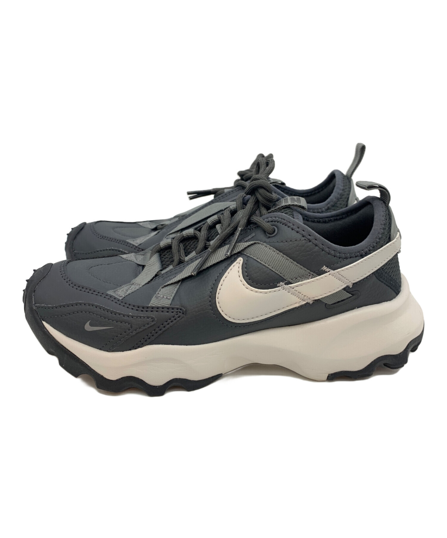 中古・古着通販】NIKE (ナイキ) TC 7900 グレー サイズ:24.5｜ブランド 