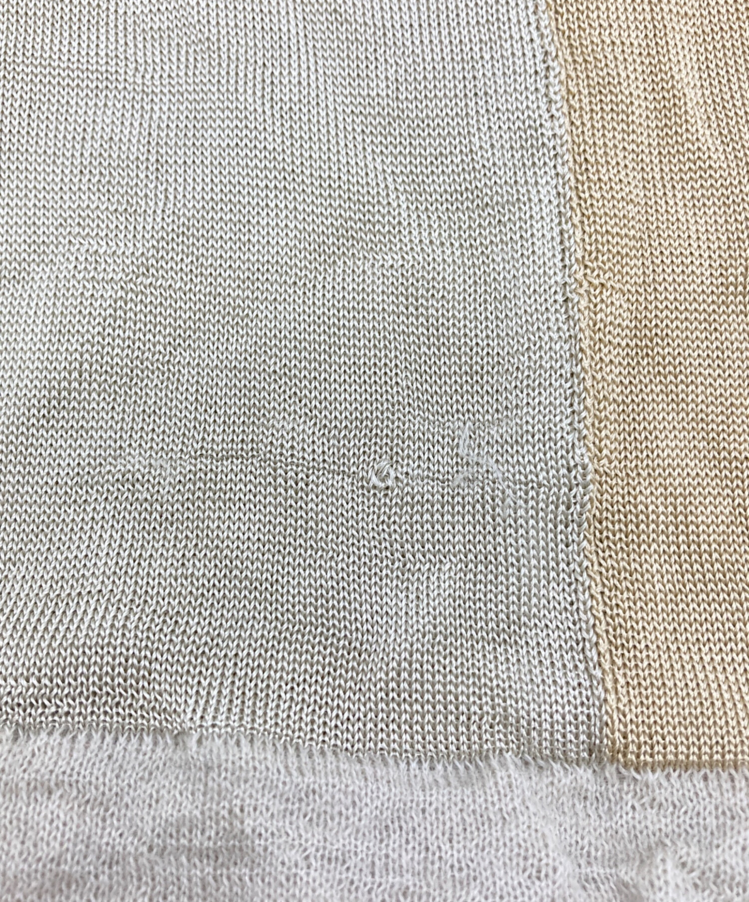 中古・古着通販】ISSEY MIYAKE (イッセイミヤケ) 薄手ニット ベージュ 