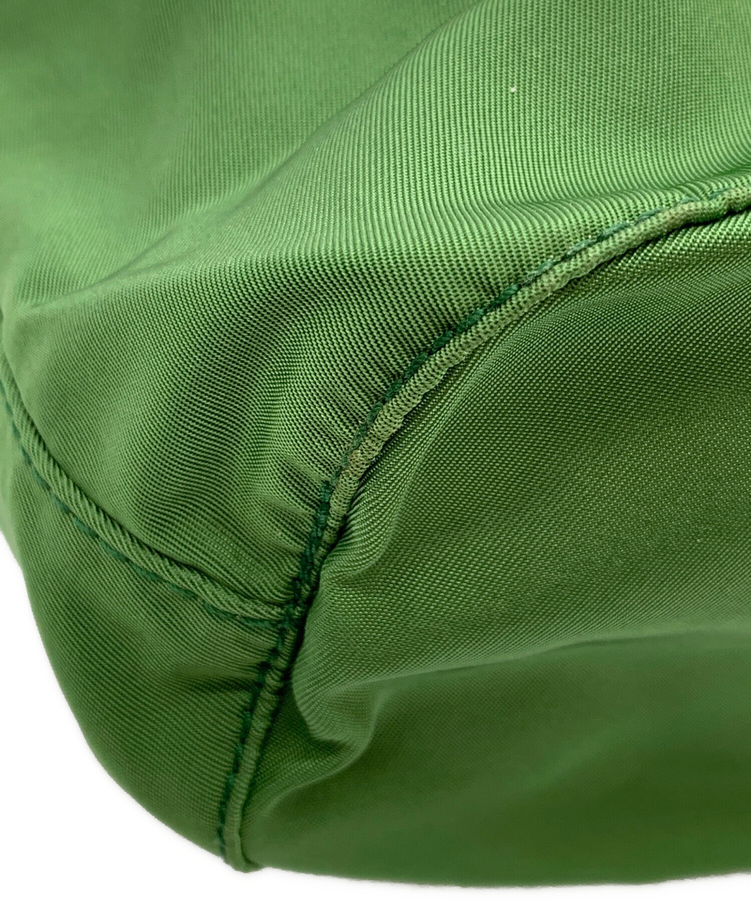 中古・古着通販】PRADA (プラダ) 巾着ポーチ グリーン｜ブランド・古着