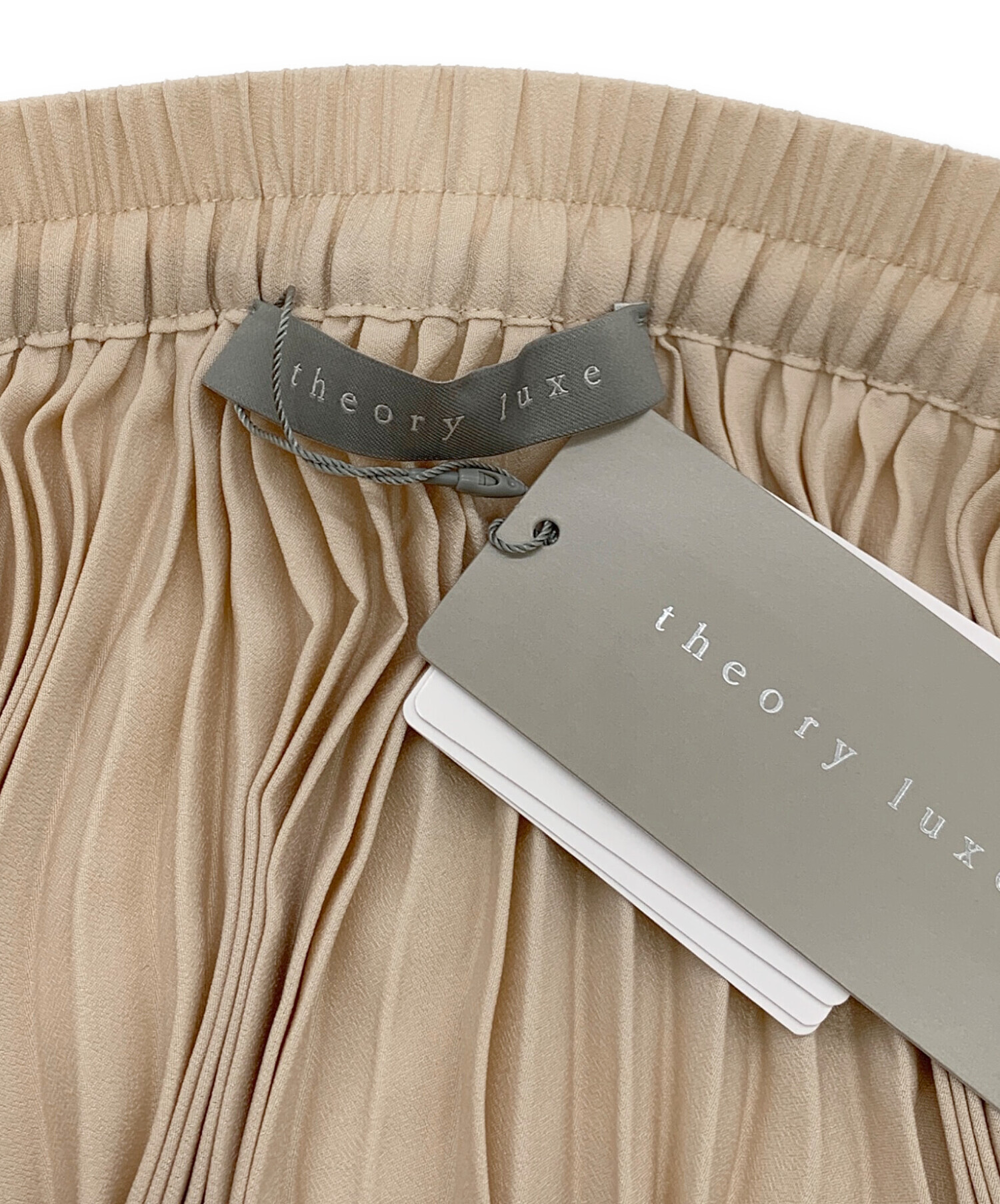 セオリーリュクス プリーツスカート 38 M ベージュ Theoryluxe 中古・古着通販】theory luxe (セオリーリュクス) プリーツスカート