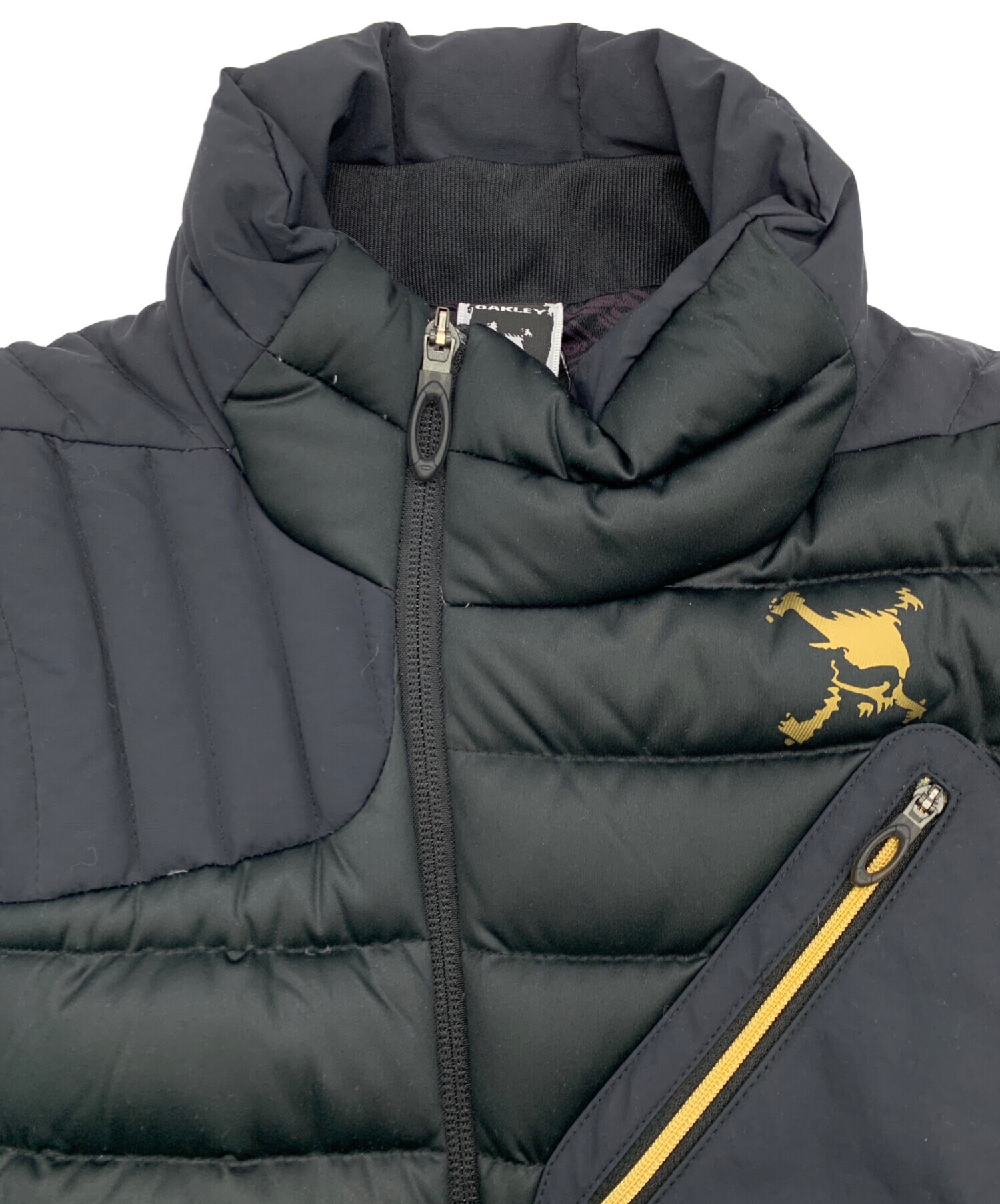 【新品未使用】Oakley ダウンベスト ブラック　M 中古・古着通販】OAKLEY (オークリー) ダウンベスト ブラック サイズ:M
