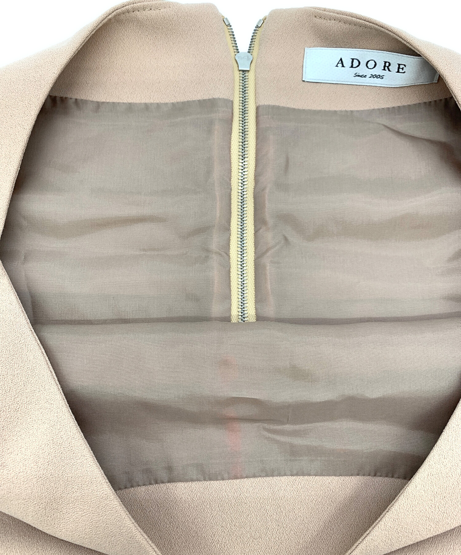 ANAYI 半袖ワンピース ベージュ 36 中古・古着通販】ADORE (アドーア) 半袖ワンピース ベージュ サイズ:36