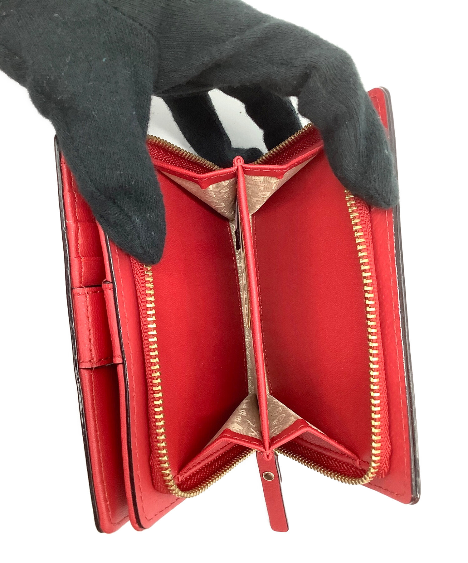 【X'masセール★30%OFF】ケイトスペード Kate Spade 二つ折り財布 レッド×シルバー レディース 中古 中古・古着通販】Kate Spade (ケイトスペード) レザープレート 2つ折り