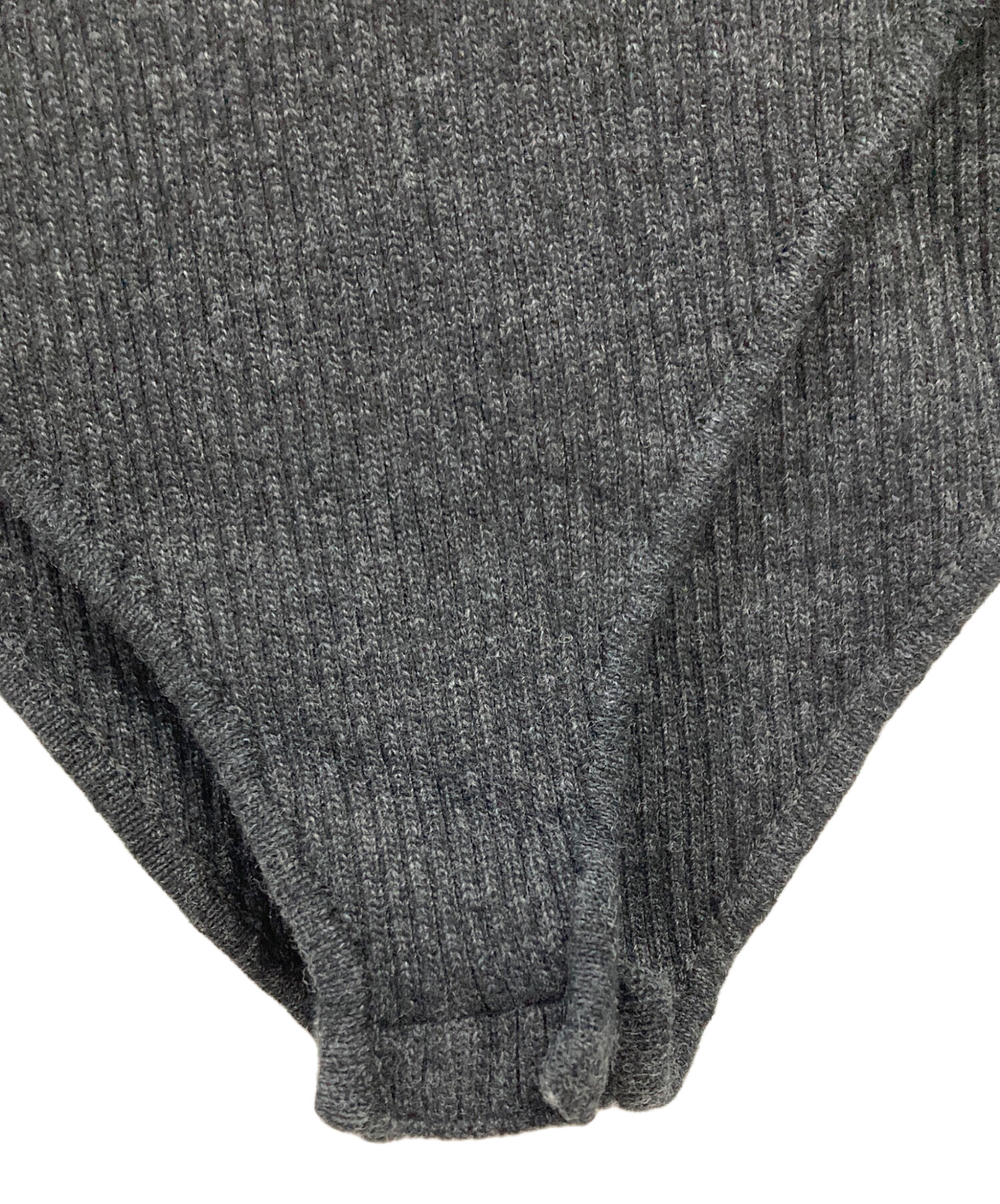 中古・古着通販】JACQUEMUS (ジャックムス) リブニット ボディ 中古・古着通販】JACQUEMUS (ジャックムス) リブニット ボディ