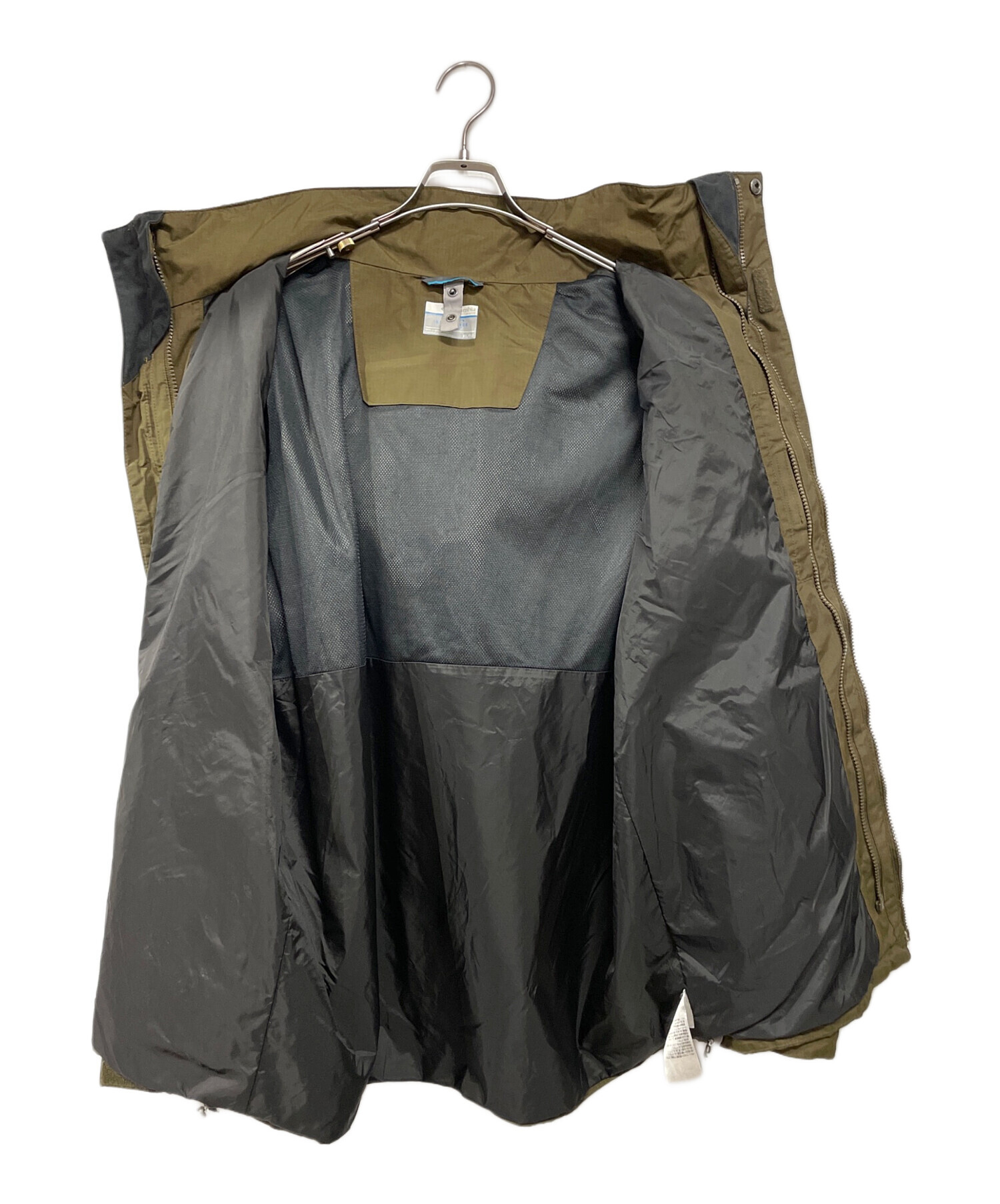 中古・古着通販】Columbia (コロンビア) マウンテンパーカー カーキ