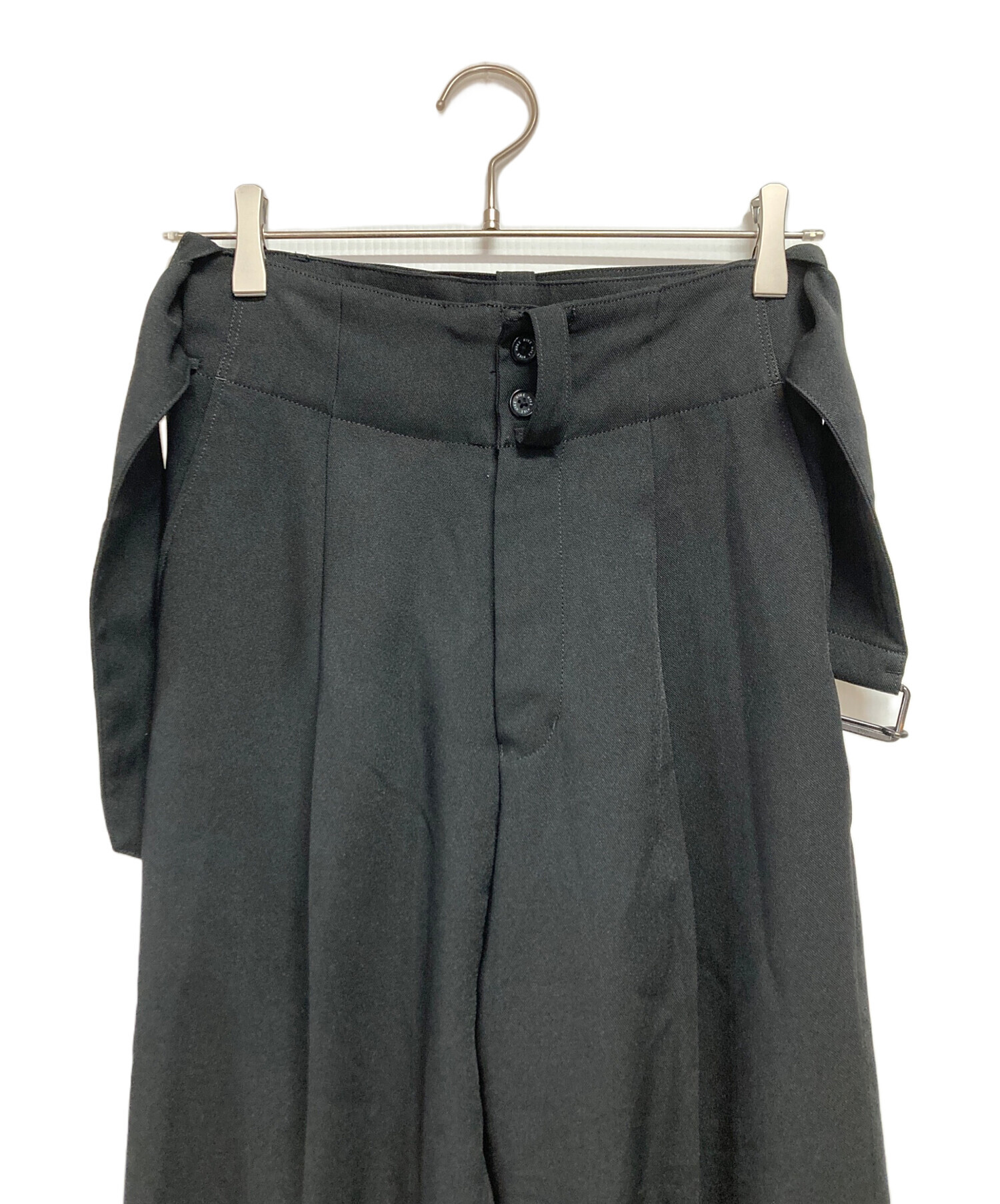 中古・古着通販】HYKE (ハイク) ベルテッドスラックスパンツ ブラック