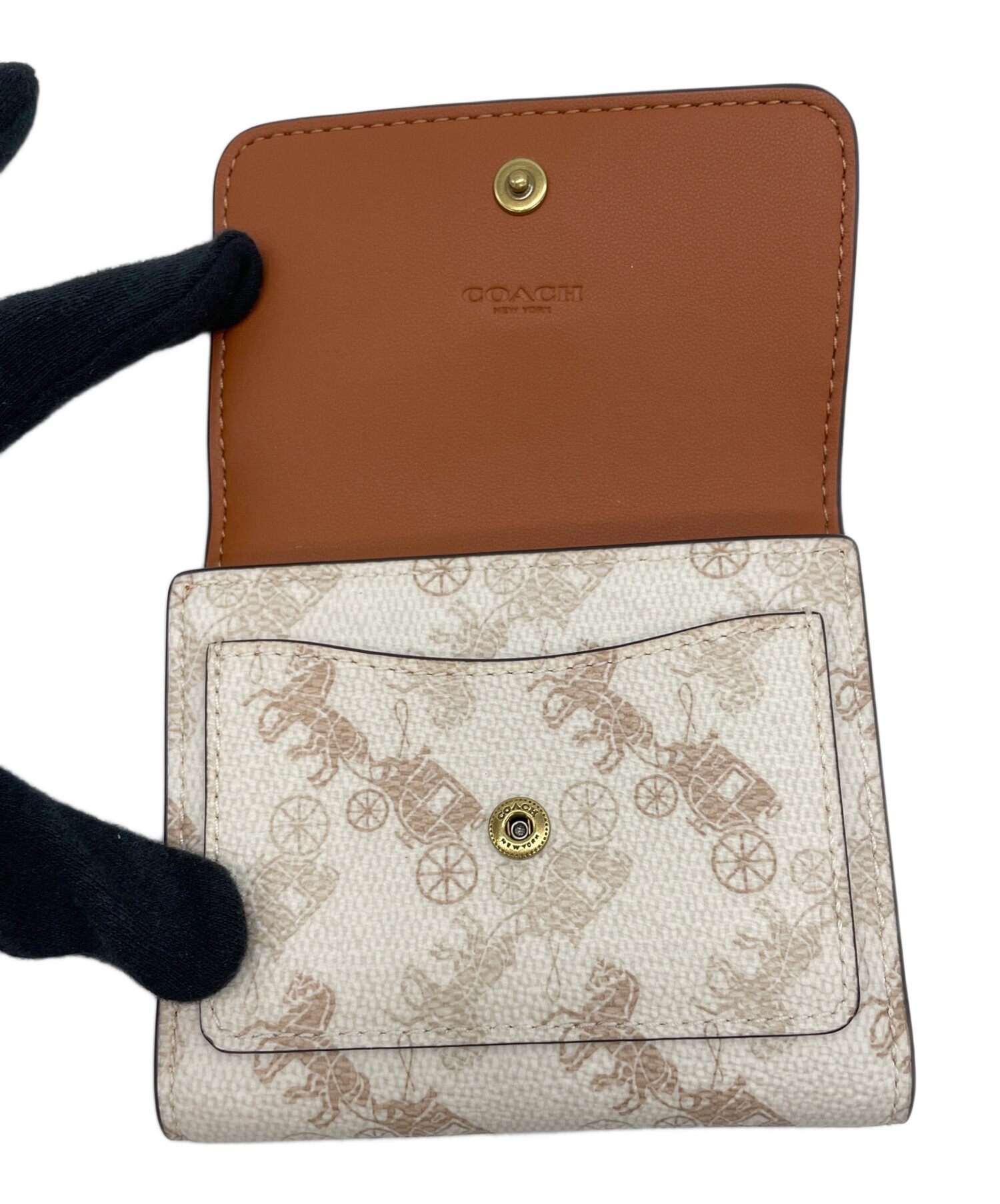 一度のみ使用　美品　コーチ　三つ折り財布　ホースアンドキャリッジ 中古・古着通販】COACH (コーチ) ミラ ホース アンド キャリッジ