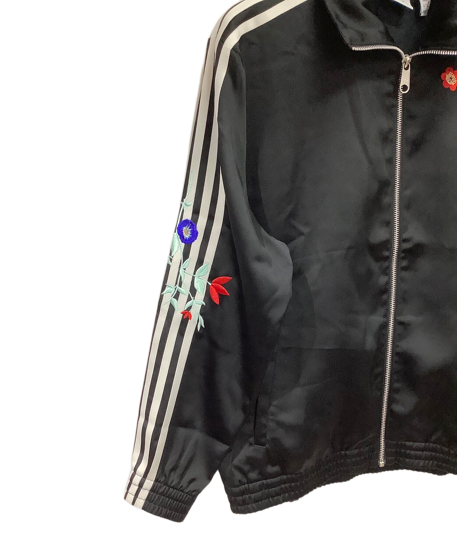 レアデザインadidas3本線刺繍トラックジャケットy2kフェアリーグランジ古着 中古・古着通販】adidas (アディダス) Graphics Floral Firebird Track