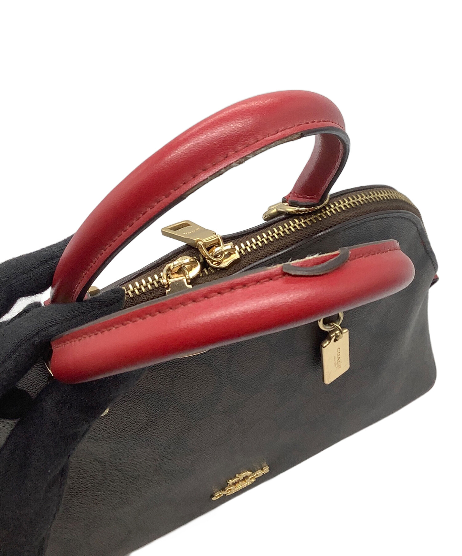【新品未使用・タグ付き】COACH コーチ ケイティ サッチェル ブラック 中古・古着通販】COACH (コーチ) シグネチャー ケイティサッチェル