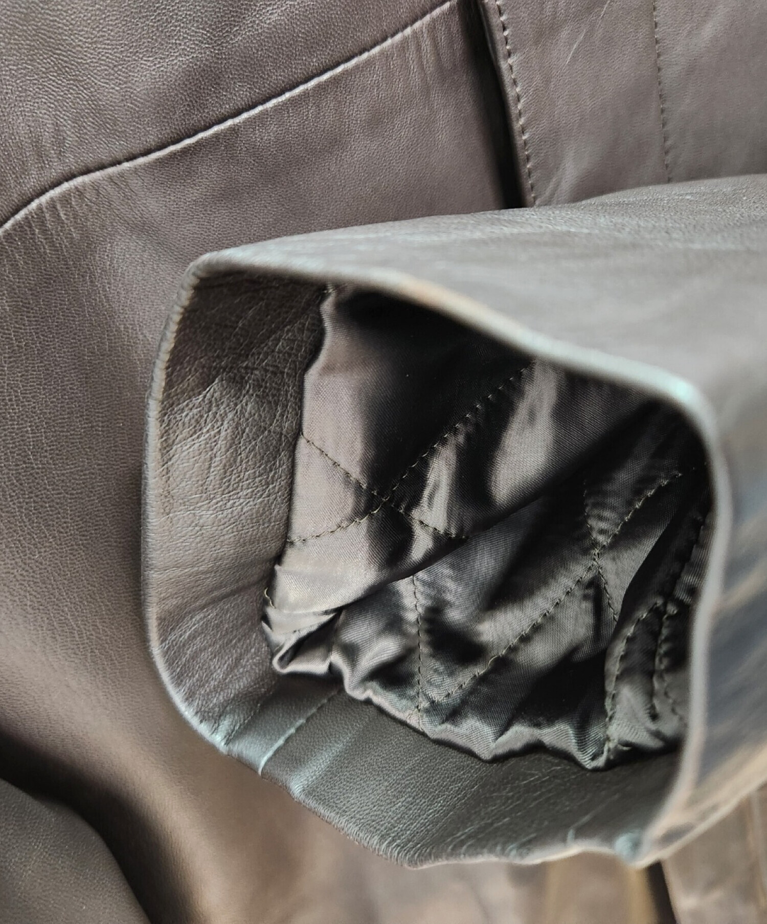 中古・古着通販】Aquascutum (アクアスキュータム) レザーコート