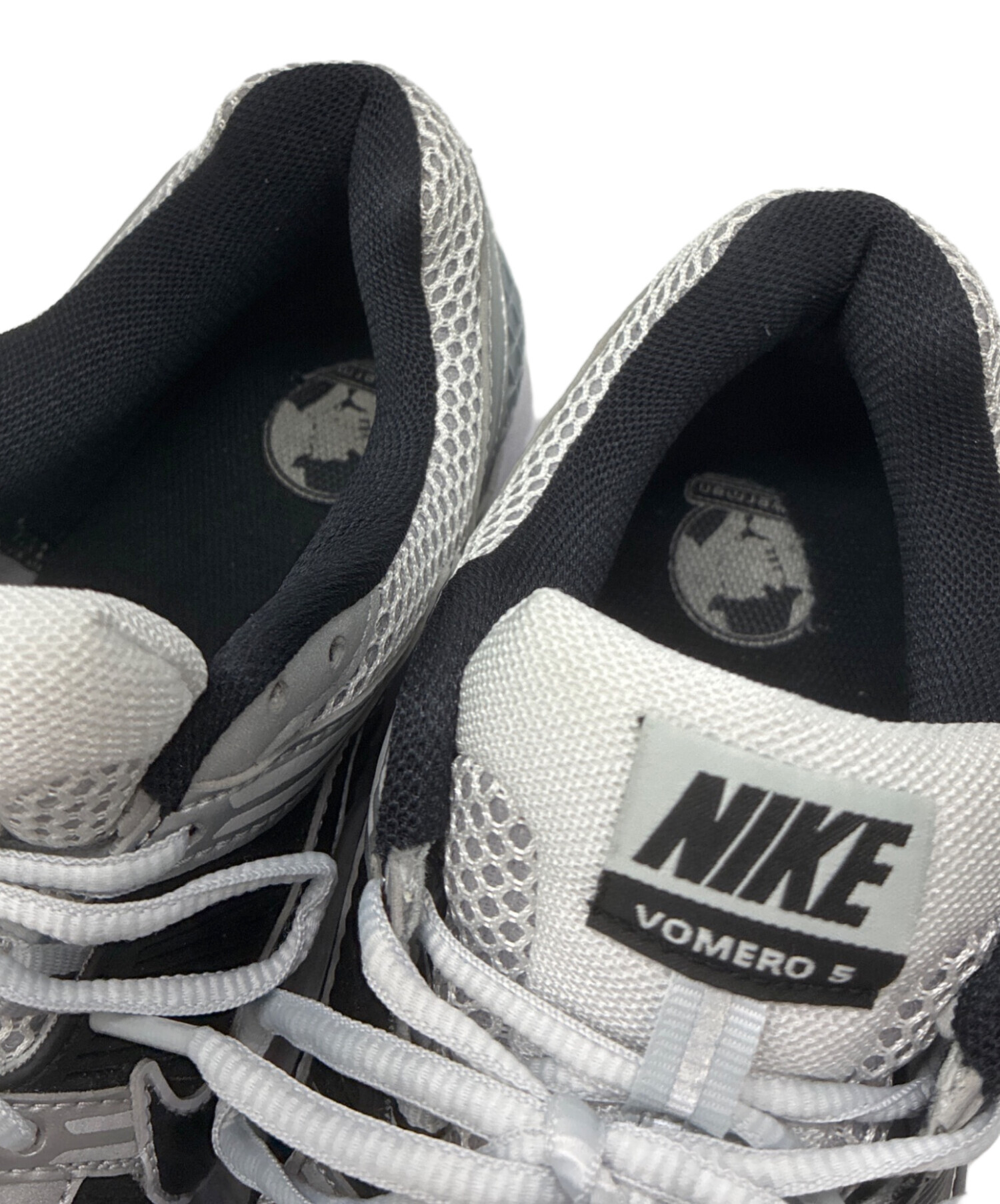 中古・古着通販】NIKE (ナイキ) Zoom Vomero 5 ホワイト×ブラック 