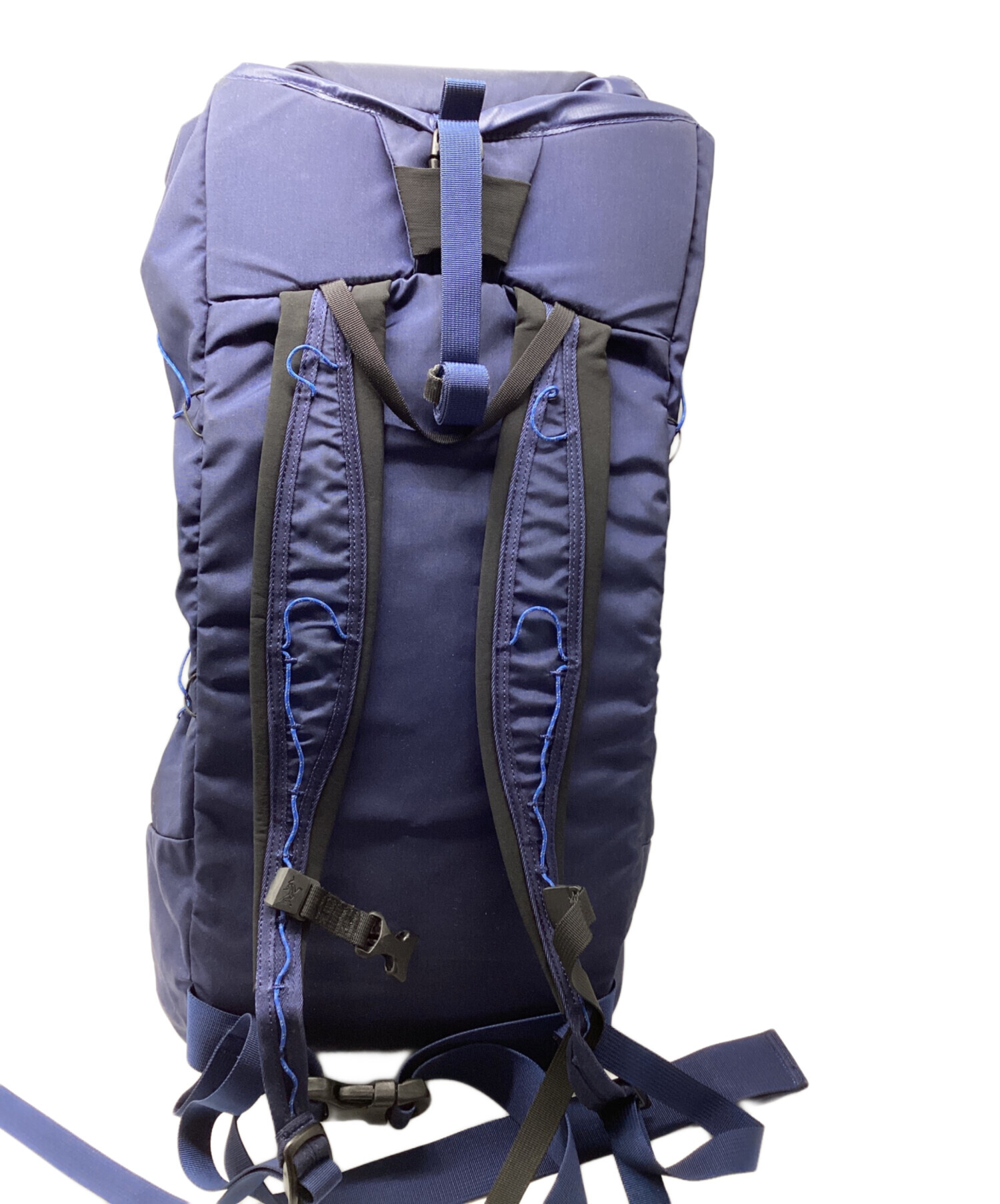 中古・古着通販】ARC'TERYX (アークテリクス) バックパック ネイビー