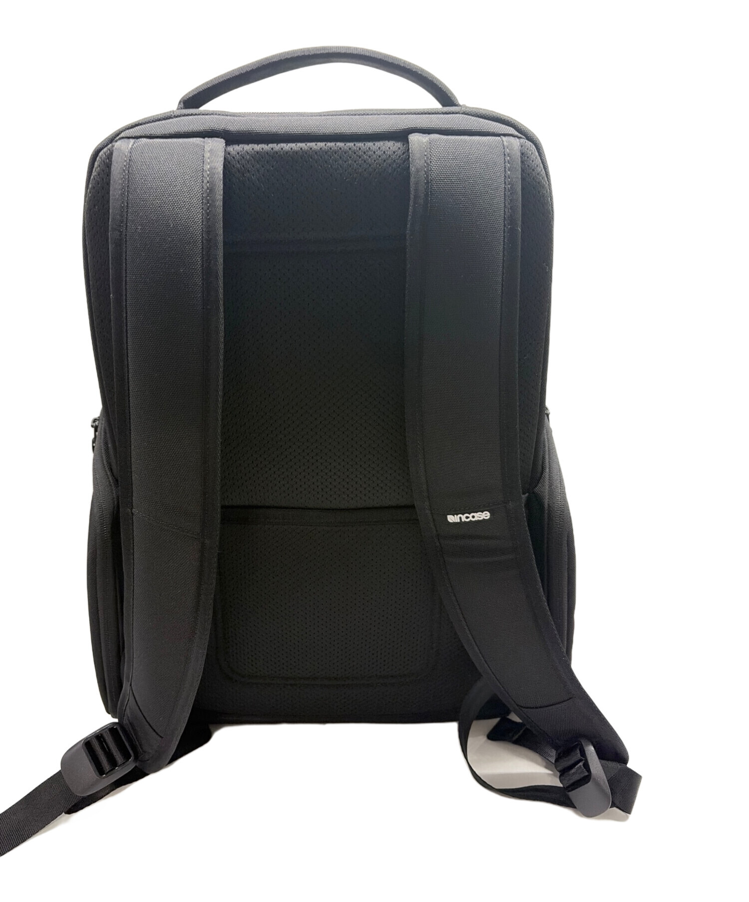 中古・古着通販】Incase (インケース) バックパック A.R.C Daypack