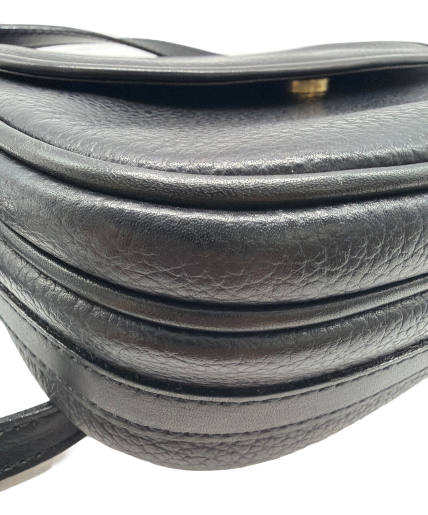 【唯一無二】バーバリー 70s 本革 丸型 ショルダーバッグ ヴィンテージ 中古・古着通販】Burberry's (バーバリー) レザーショルダーバッグ
