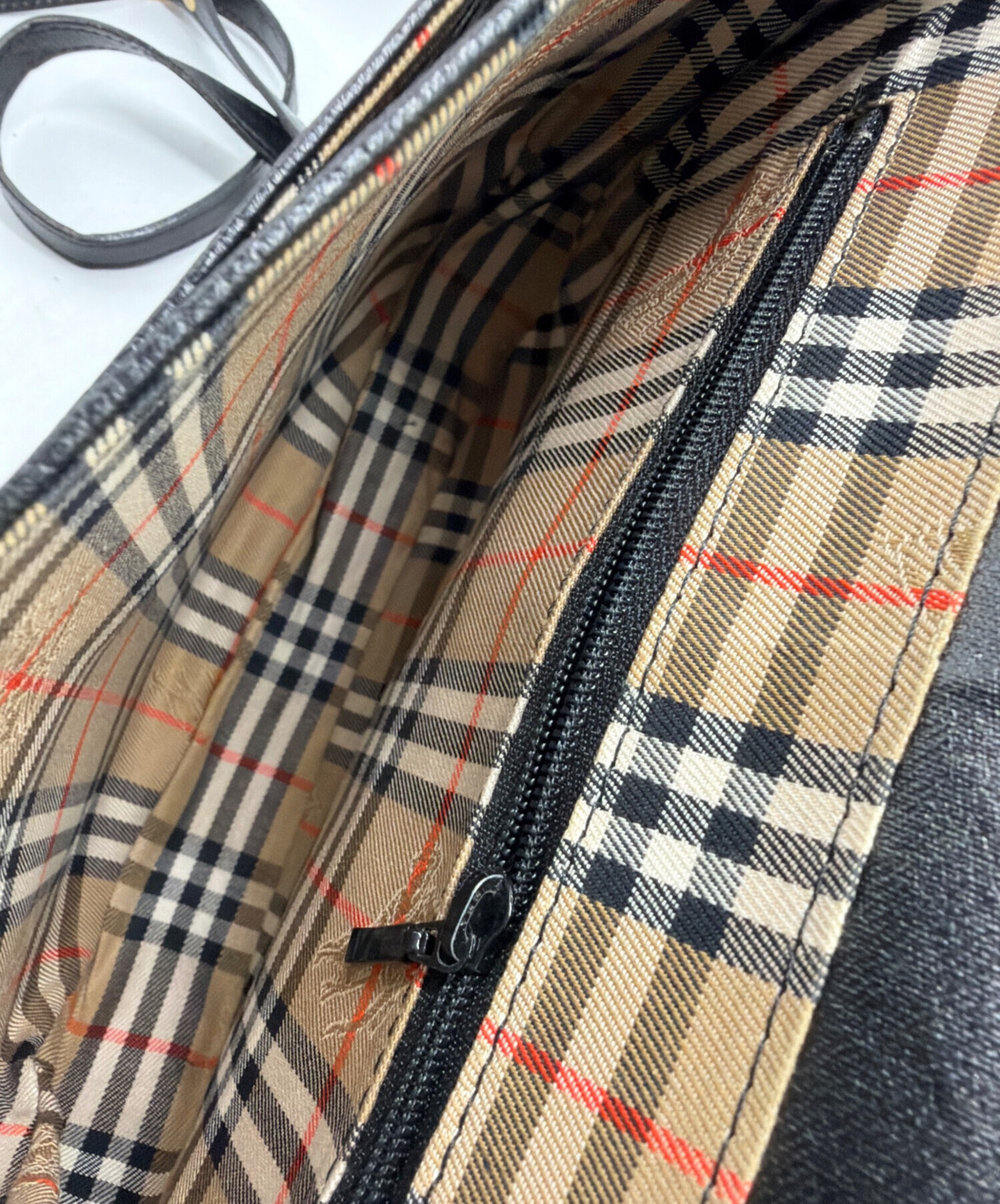 中古・古着通販】Burberry's (バーバリー) レザーショルダーバッグ