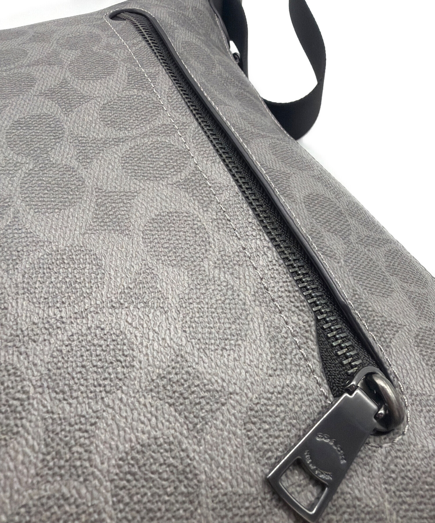 ふ*う様 COACH ボディバッグ グレー・ブラック 中古・古着通販】COACH (コーチ) スモール フィン クロスボディ バッグ