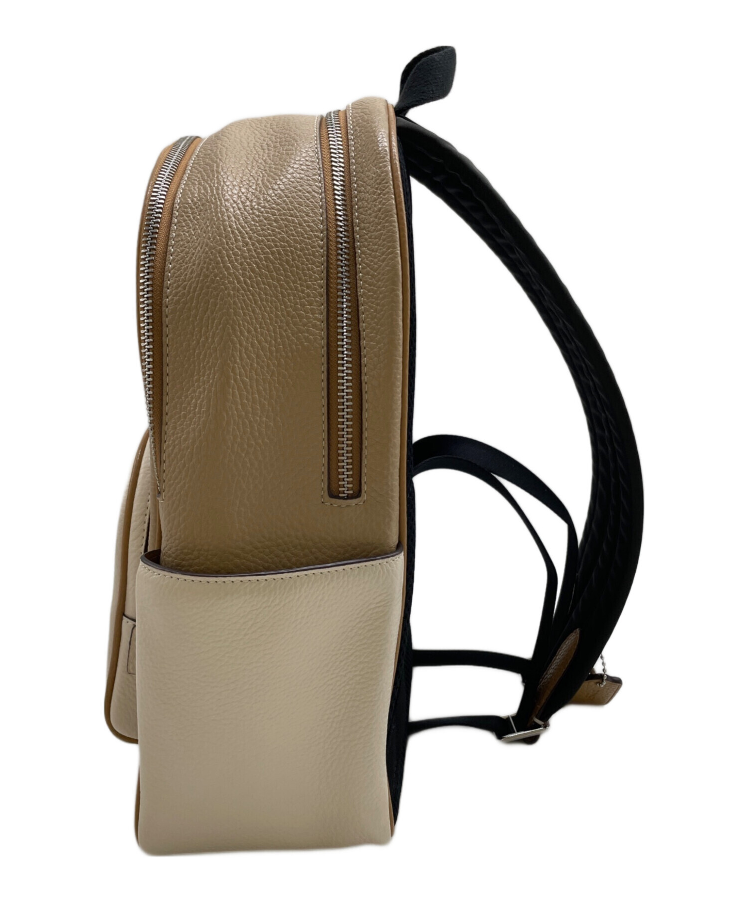 コーチ リュック・バックパック ベージュ・黒 中古・古着通販】COACH (コーチ) リュック ベージュ×ホワイト