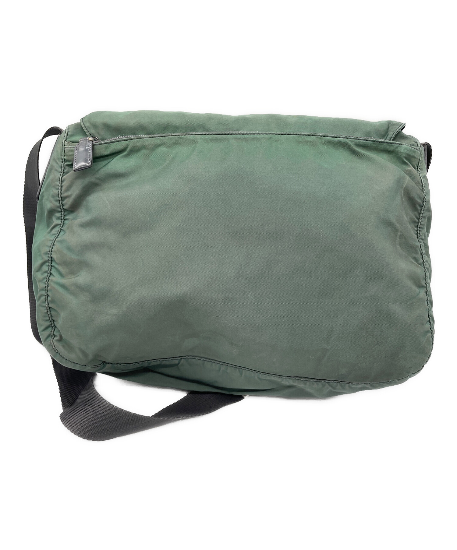 PRADA グリーン ショルダーバッグ 中古・古着通販】PRADA (プラダ) ショルダーバッグ グリーン｜ブランド