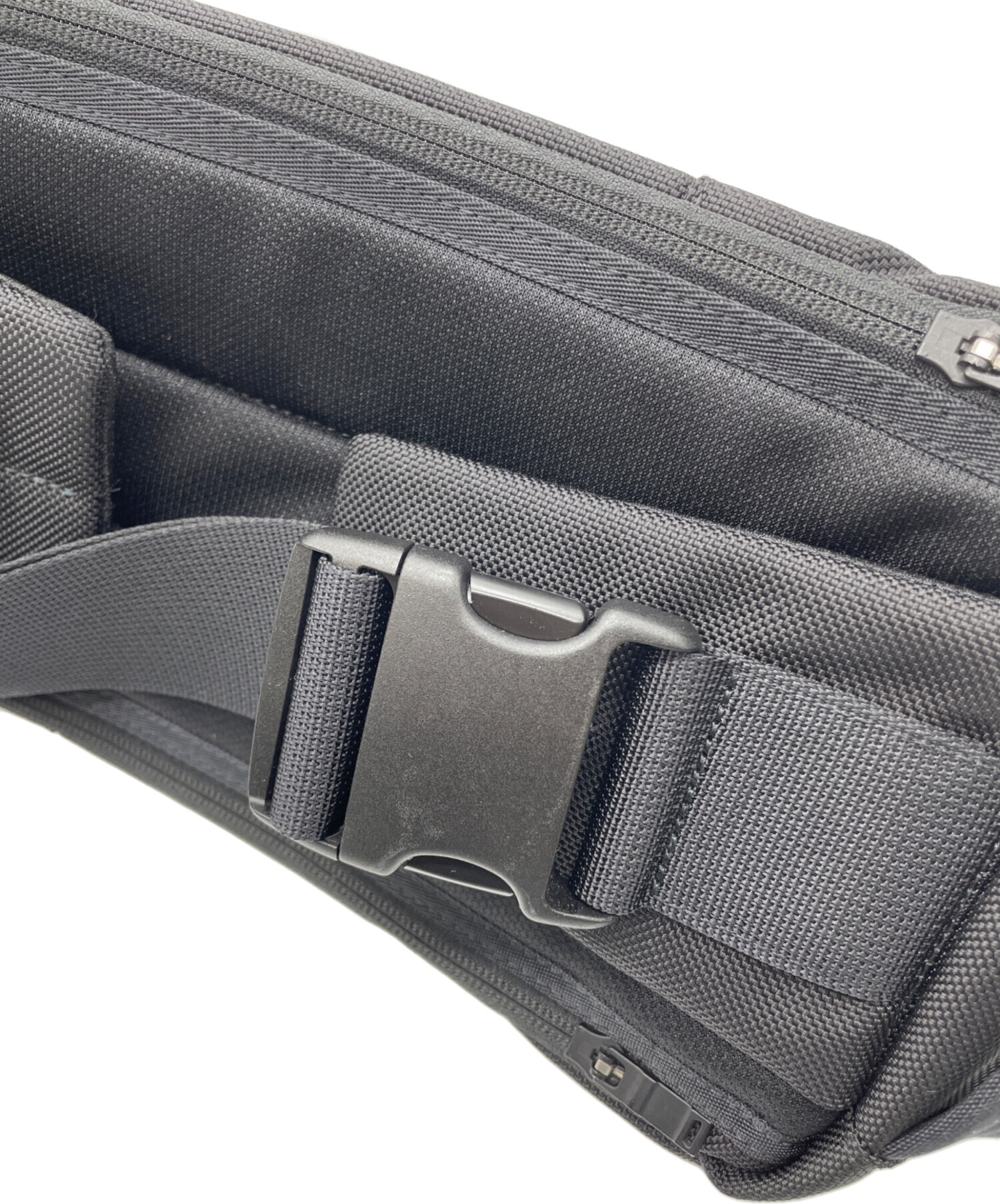 PORTER ボディバッグ グレー タグ付き 中古・古着通販】PORTER (ポーター) ボディバッグ ブラック｜ブランド