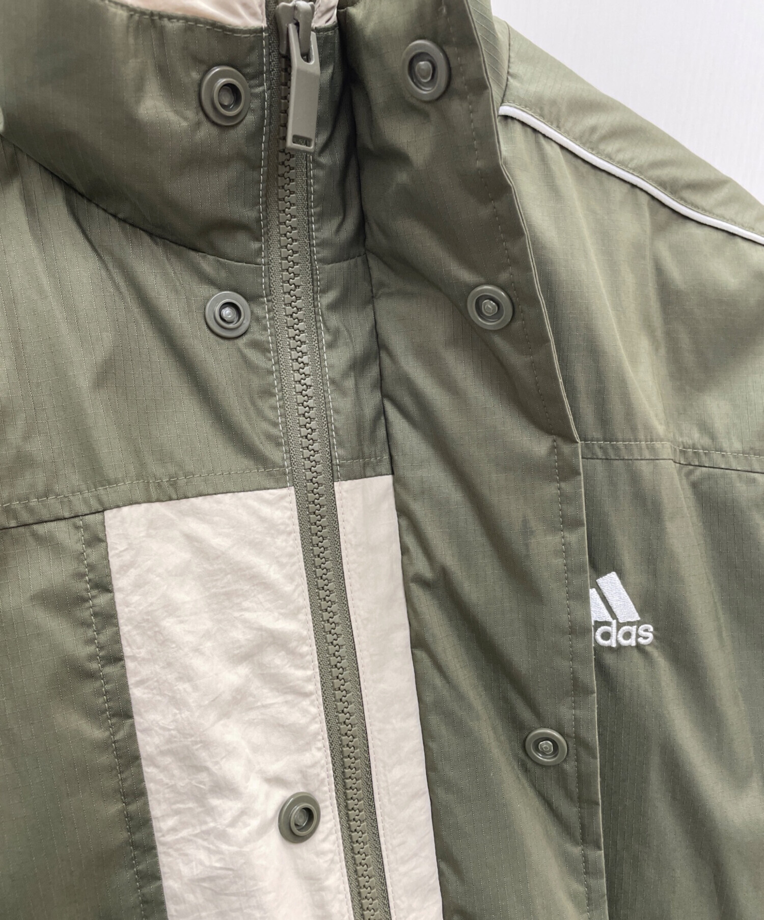 中古・古着通販】adidas (アディダス) ジャケット カーキ サイズ:M