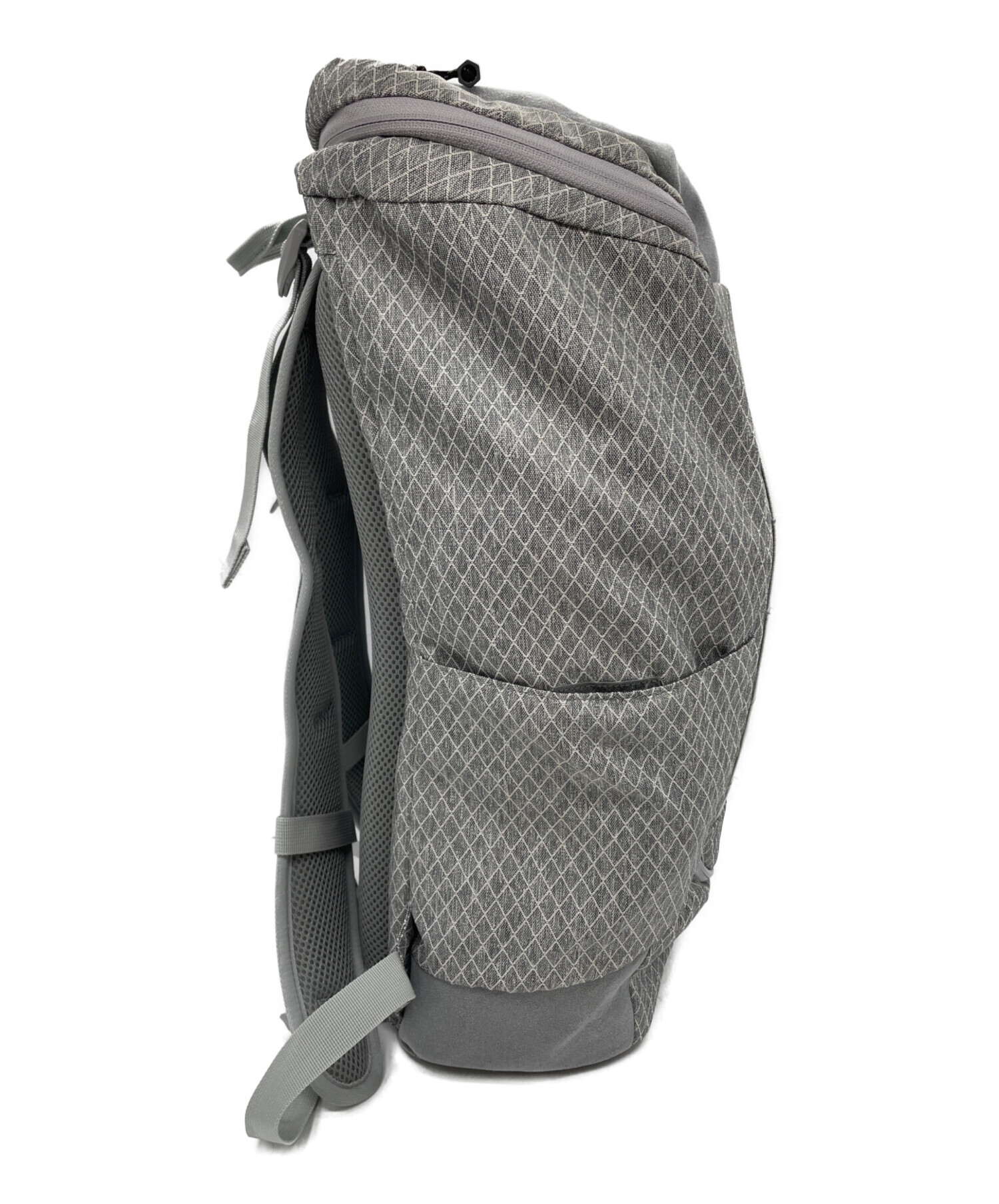 中古・古着通販】Coleman (コールマン) リュック グレー 未使用品 