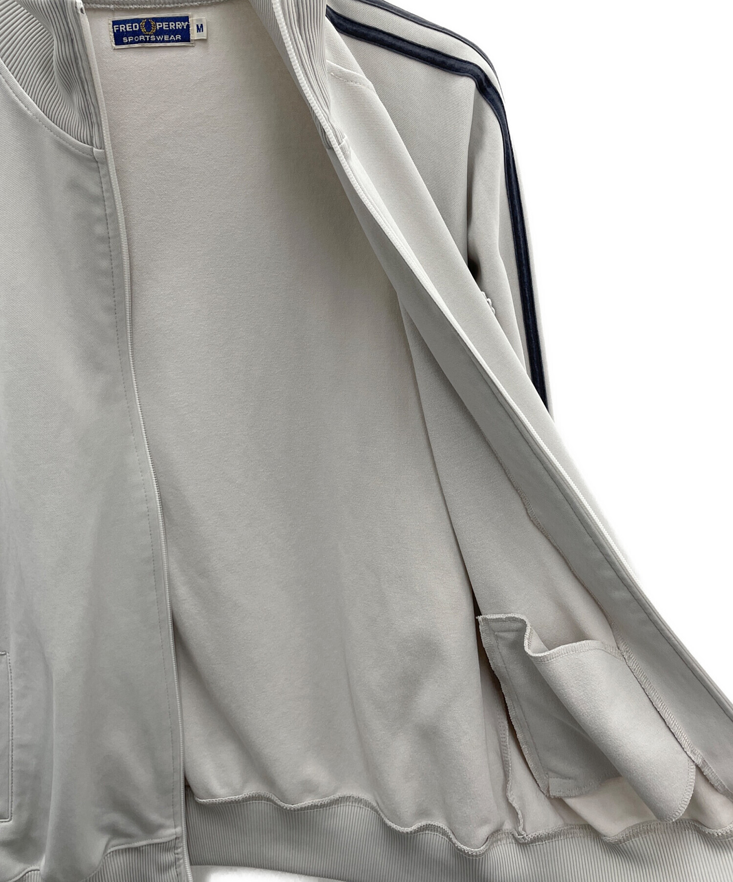 FRED PERRY（フレッドペリー） トラックジャケット グレー 中古・古着通販】FRED PERRY (フレッドペリー) トラックジャケット