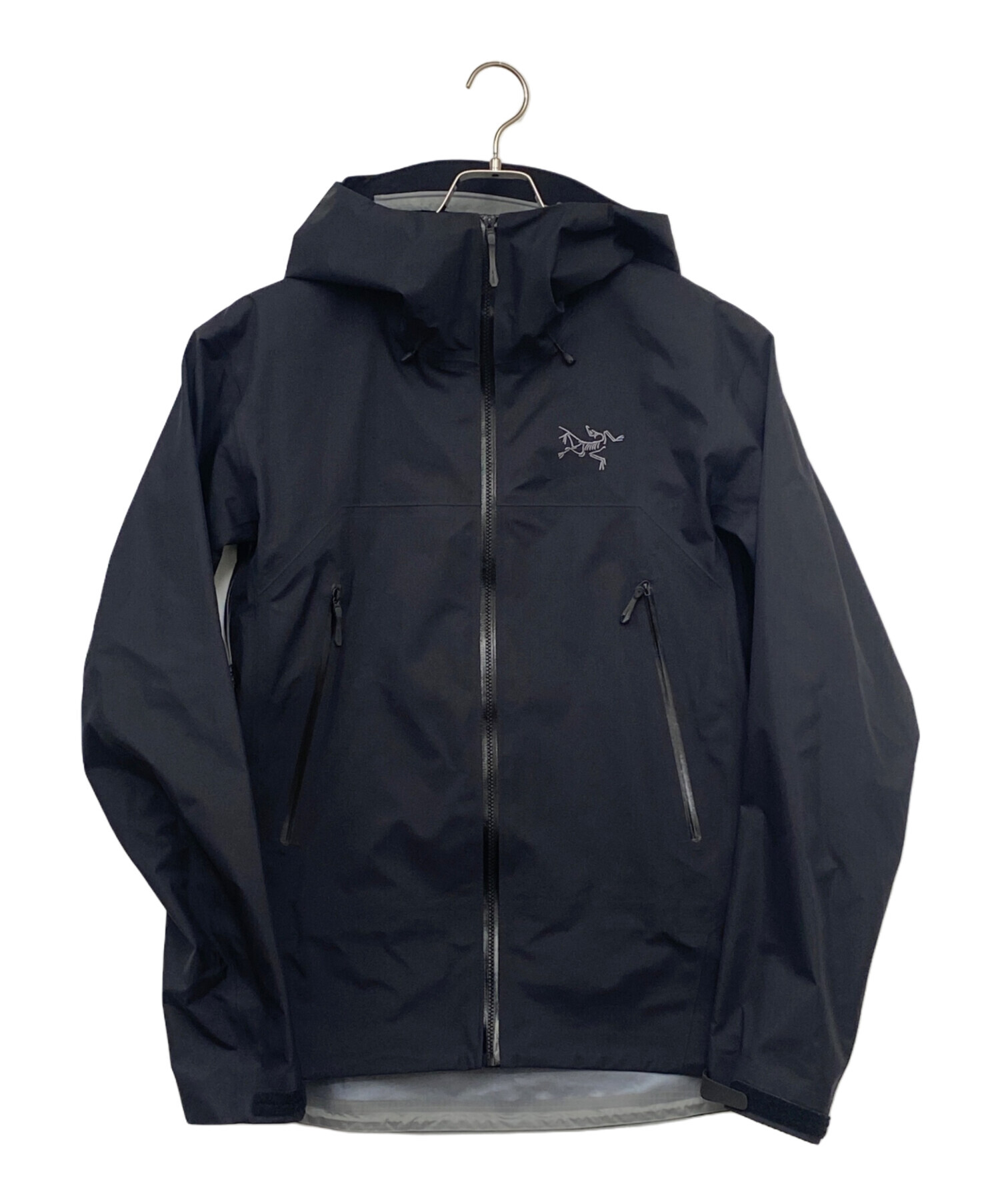 ARC'TERYX フード付きナイロンジャケット　新品タグ付き 中古・古着通販】ARC'TERYX (アークテリクス) ナイロンジャケット