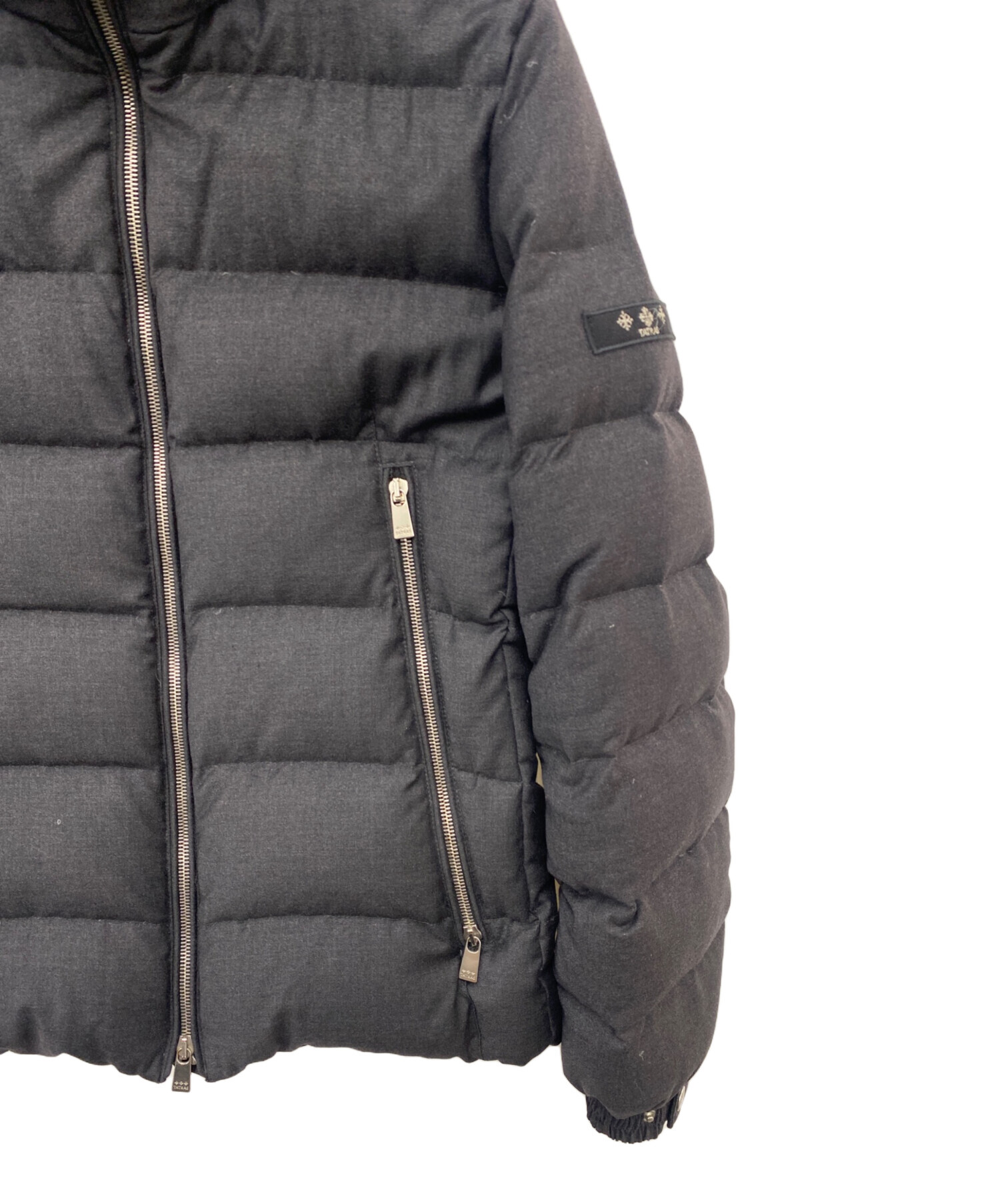 TATRAS ダウンジャケット　M グレー　ブラック TATRAS ダウンジャケット サイズMオンライン で 販売